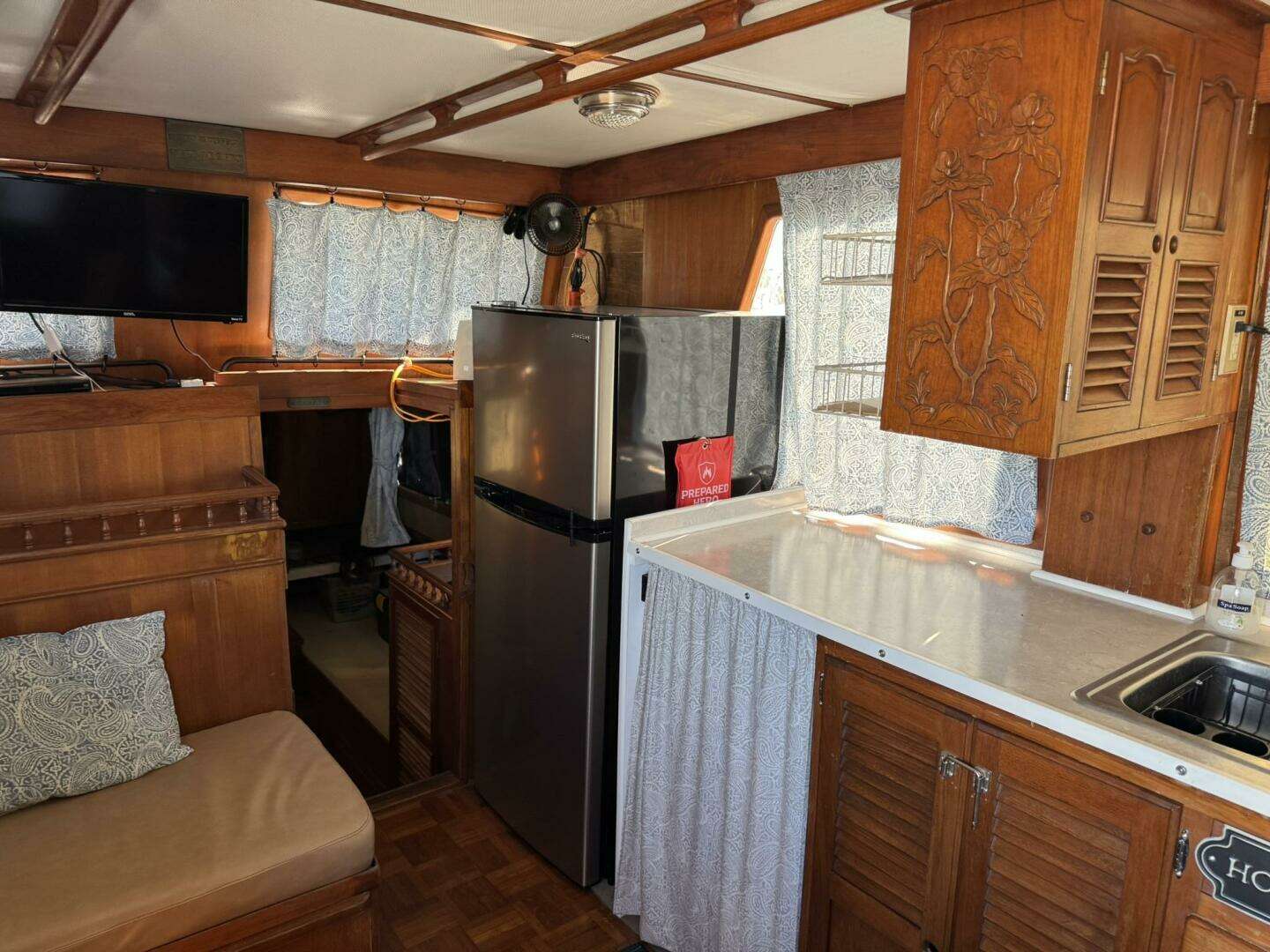 1986 Marine Trader 34 Double Cabin - Image 77