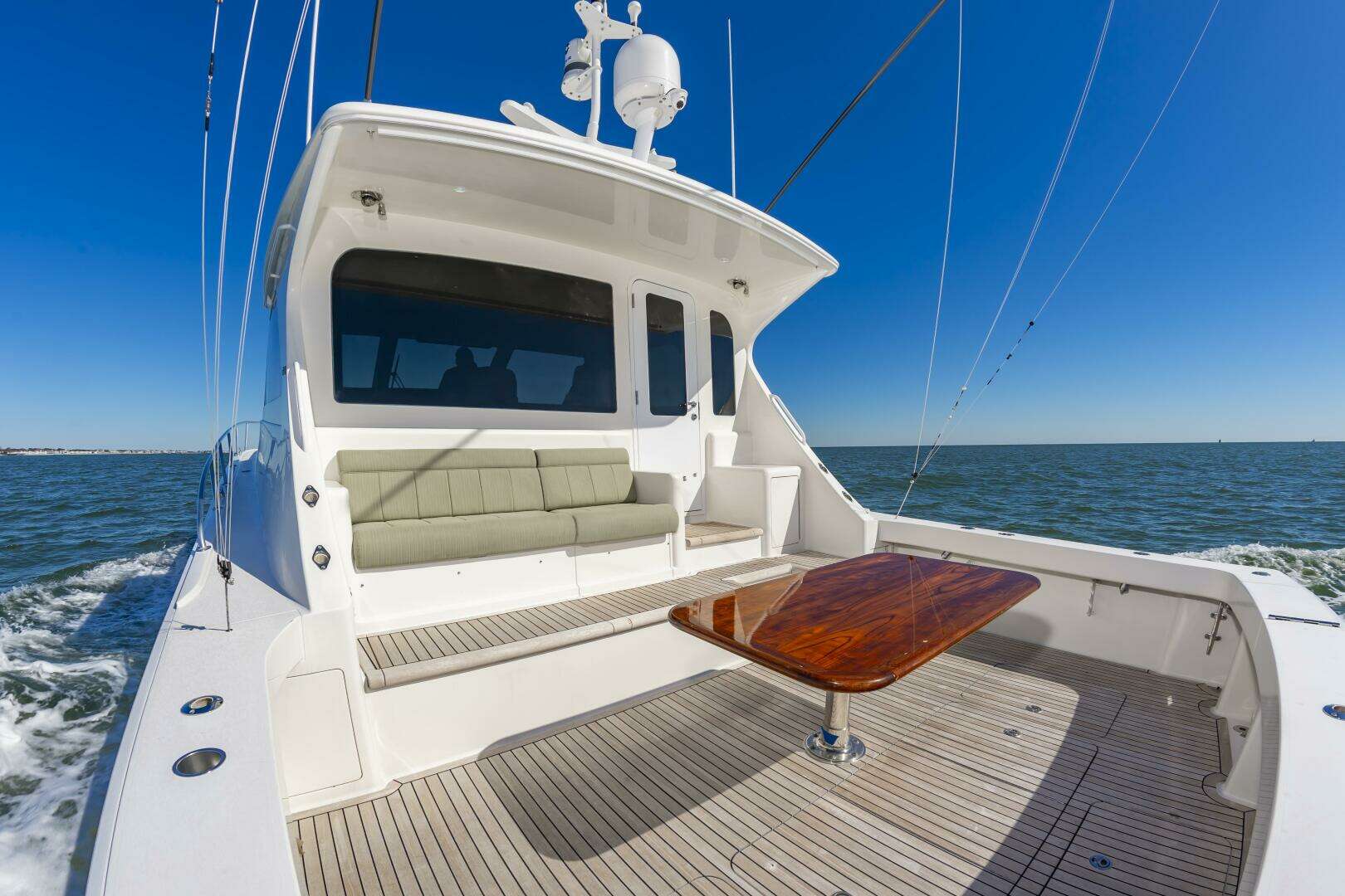 2010 Viking 52 Sport Coupe - Image 12