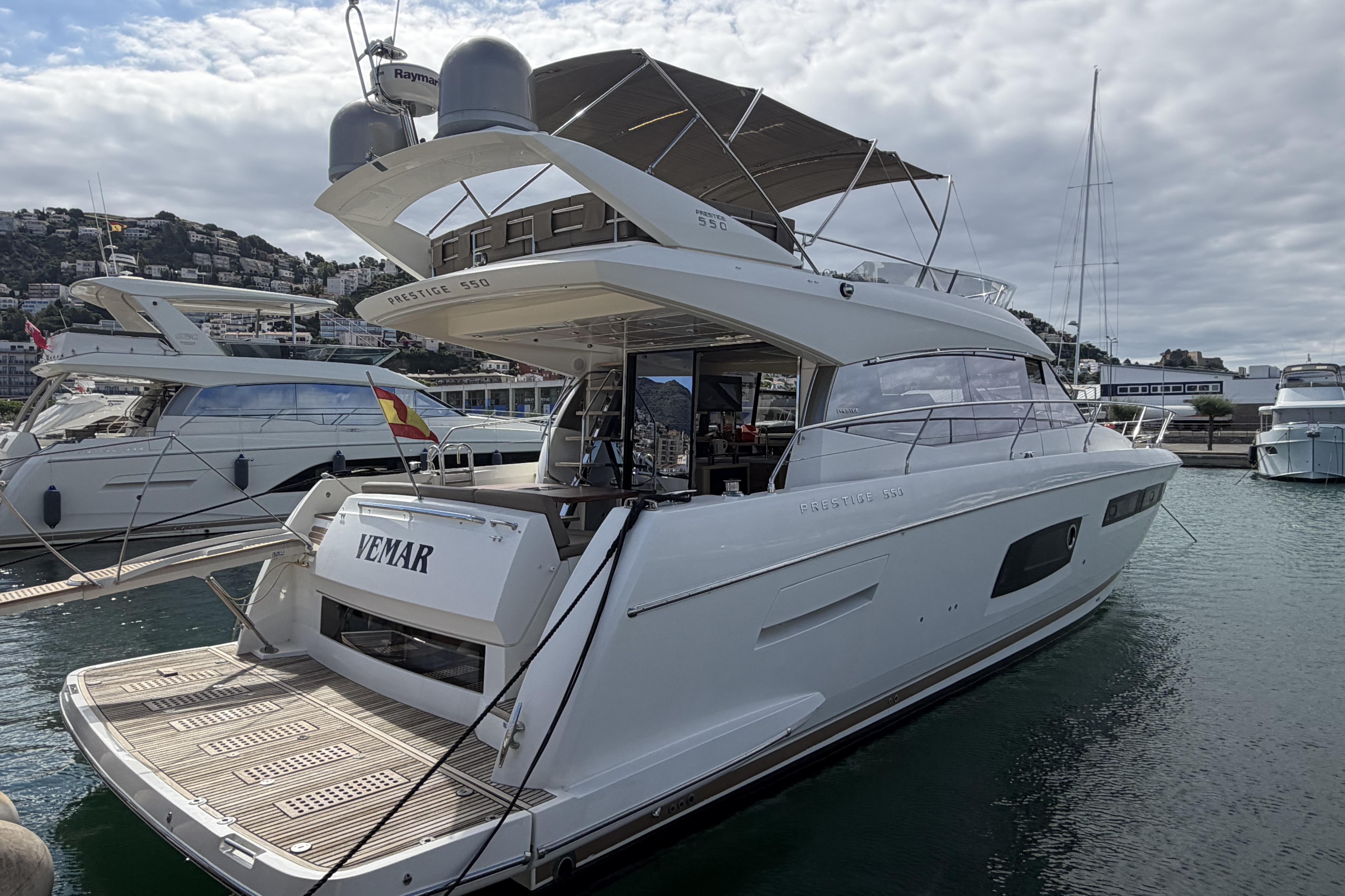2015 Prestige 550