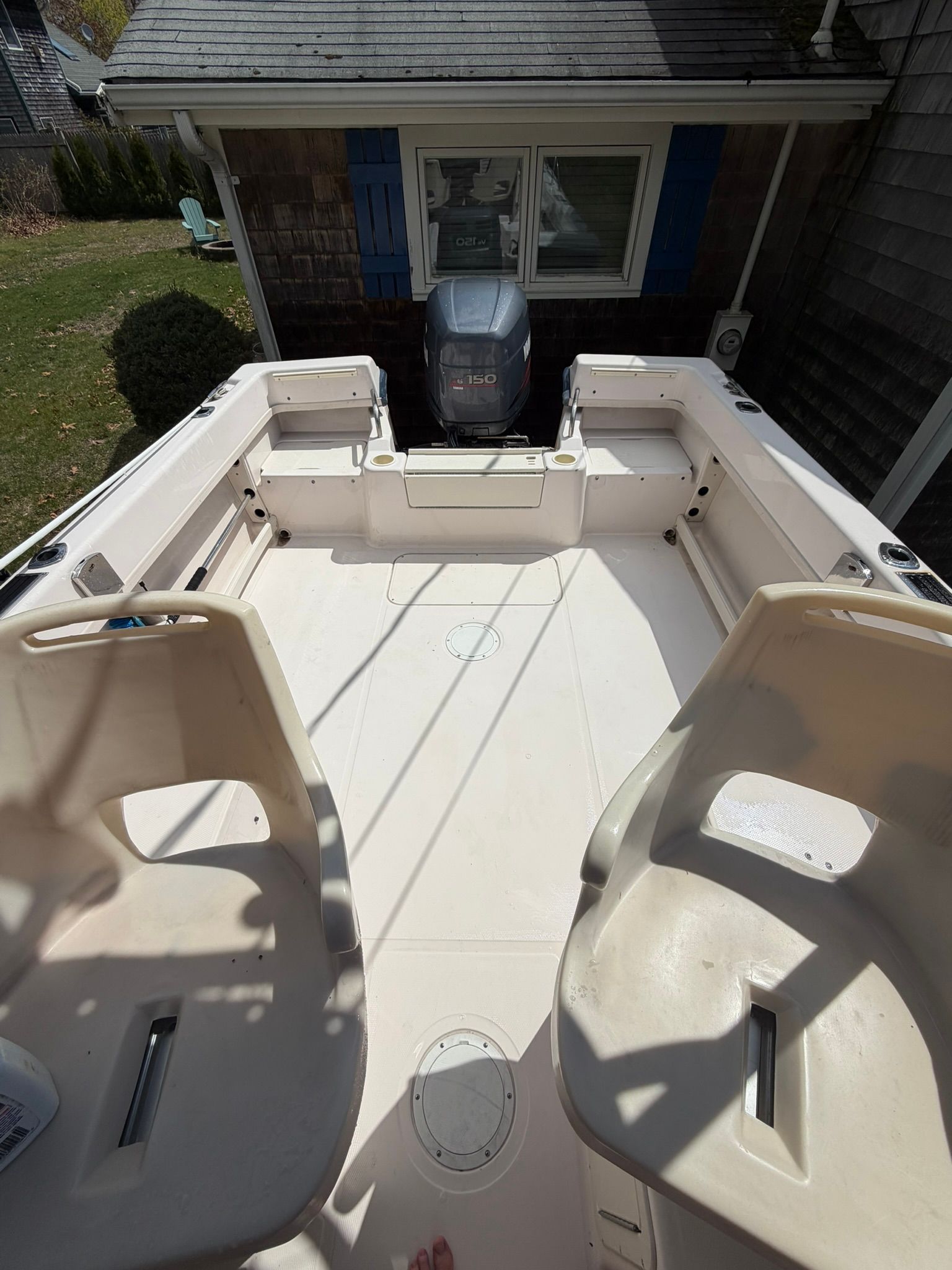 2000 Grady-White Adventure 208 - 8