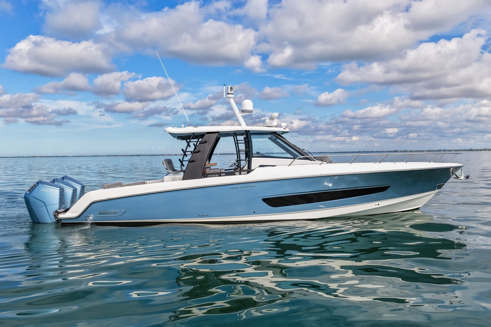 2023 Boston Whaler — - Image 18