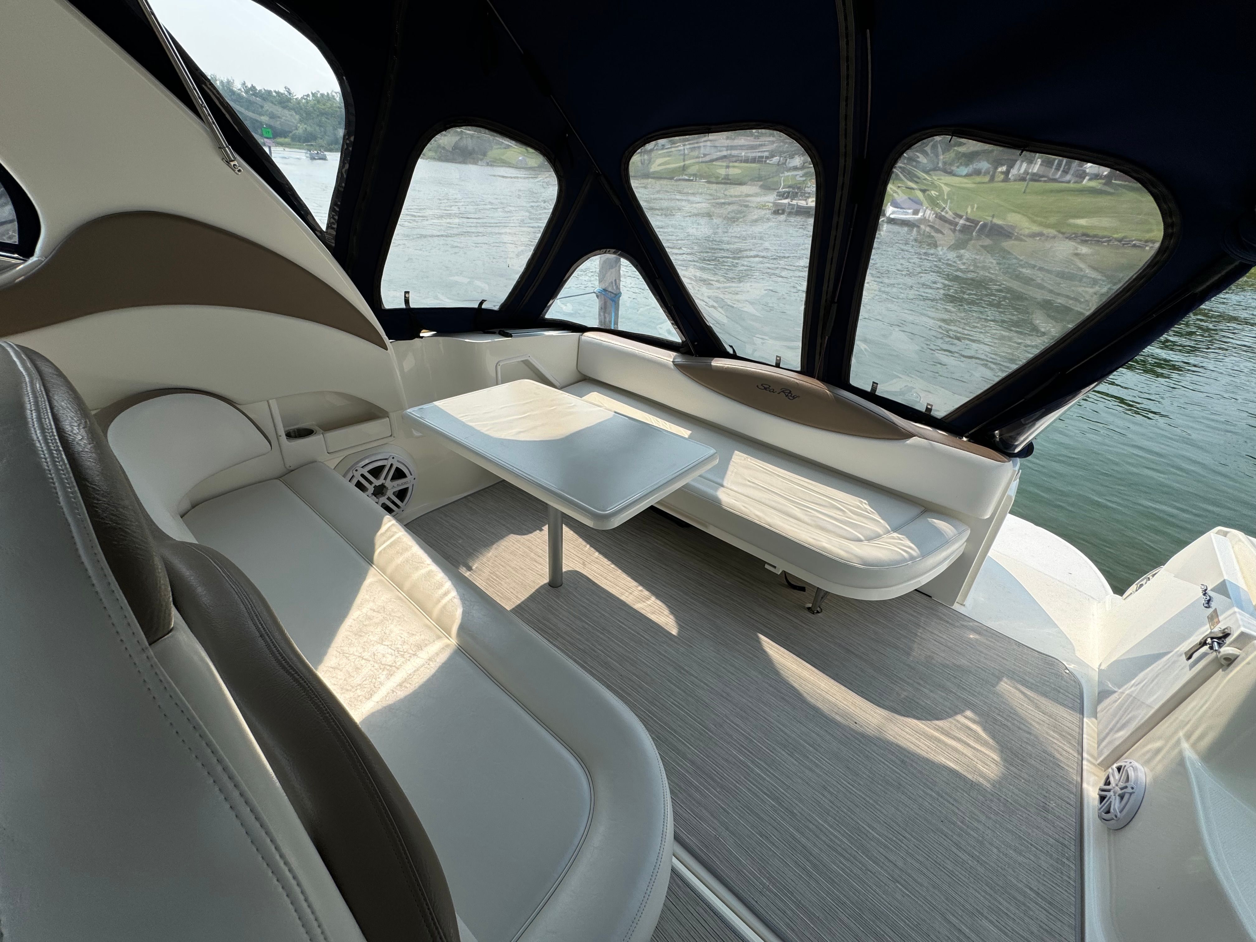 2002 Sea Ray 360 Sundancer - 38