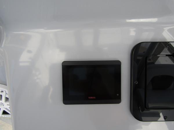 Yamaha display on 2024 Wellcraft 352 Fisherman boat dashboard.