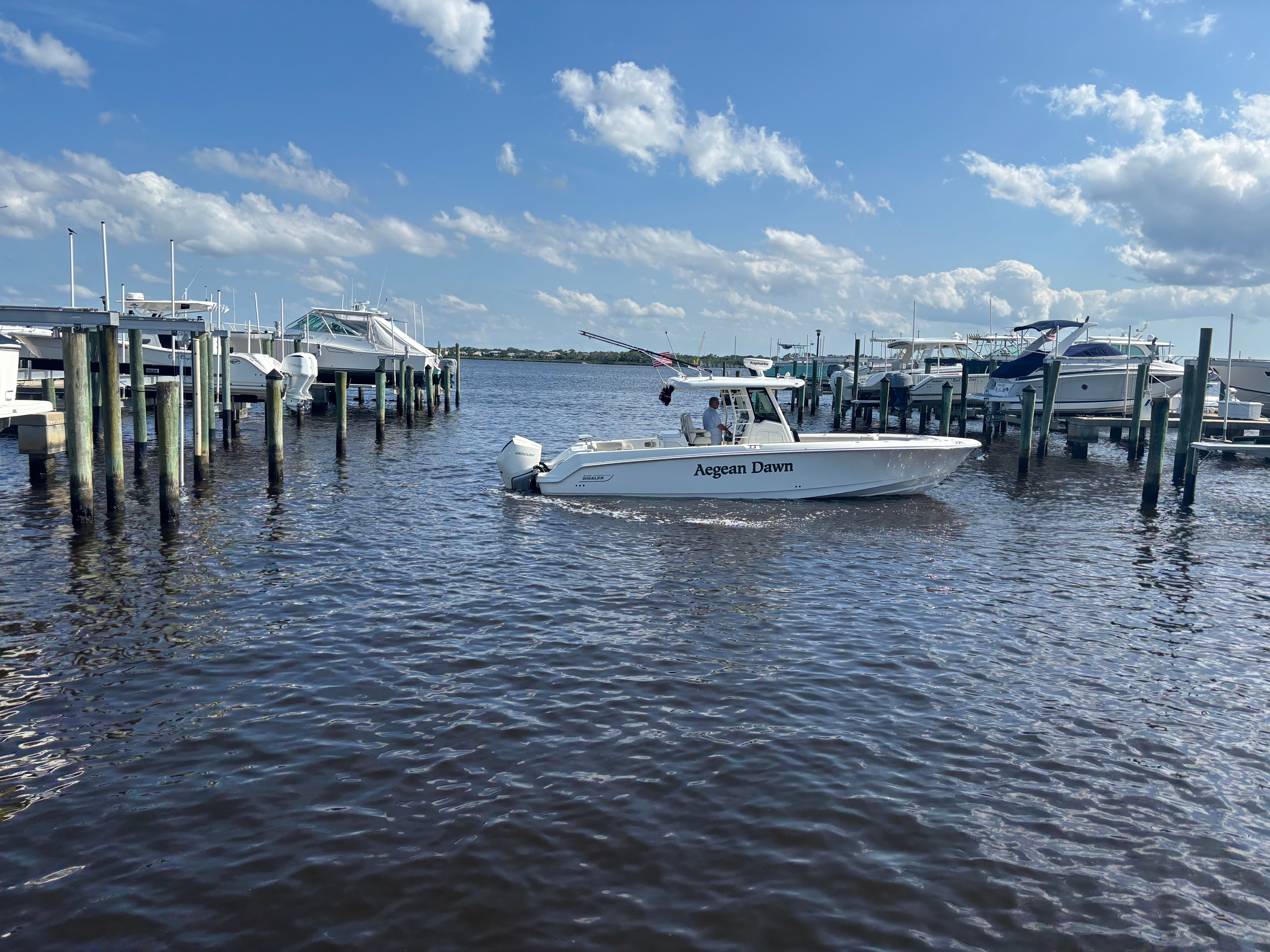 2021 Boston Whaler 330 Outrage - 13