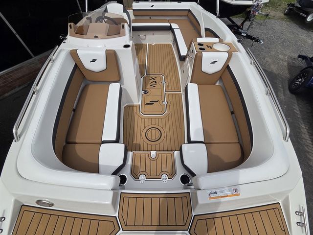 2026 Starcraft SVX OB 191 w/140hp and Trailer - 17