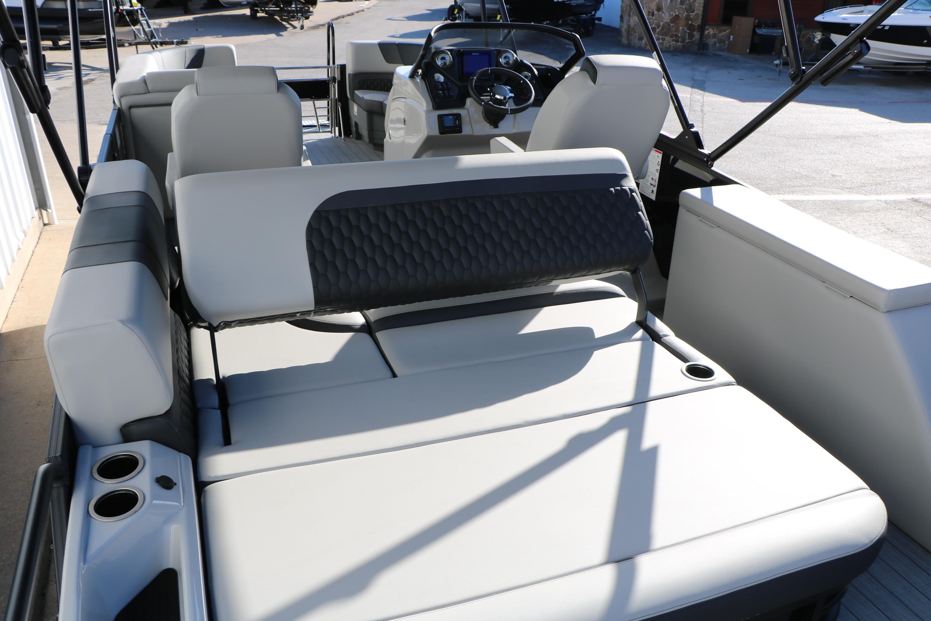 2026 Sylvan L3 CLZ DH boat interior with luxurious seating and modern design.