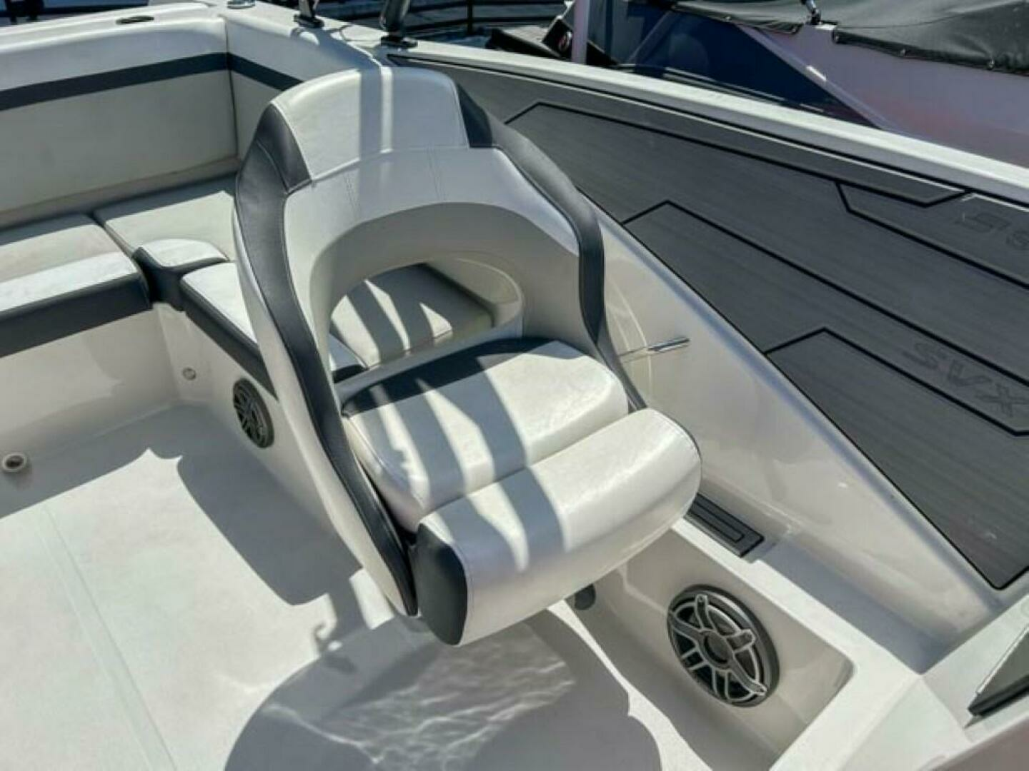 2024 Starcraft SVX 231 OB DH - Image 8