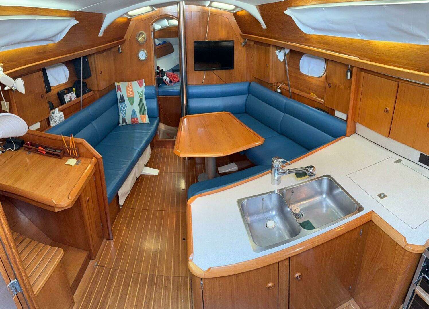 1999 Jeanneau 36.2 Sun Odyssey - Image 16