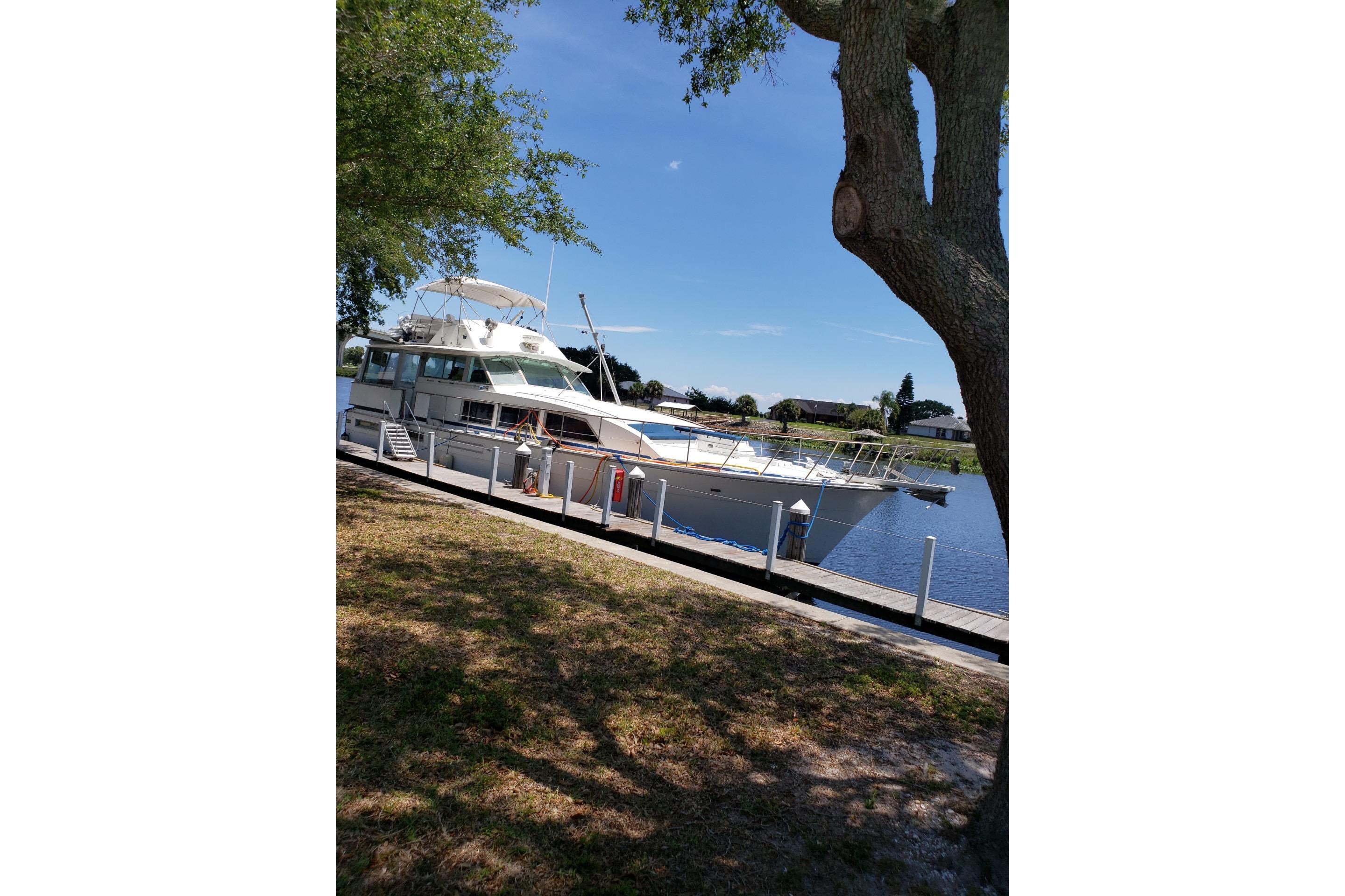 1985 Bertram 58 Flybridge Motor Yacht