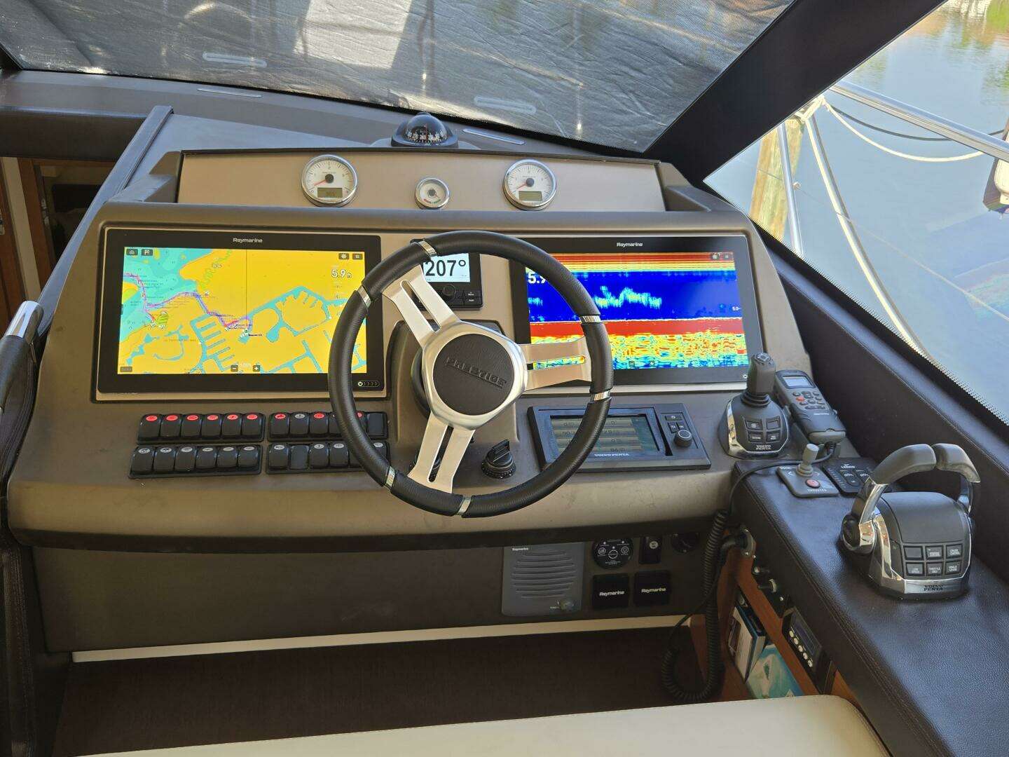 2013 Prestige 500 - Image 8