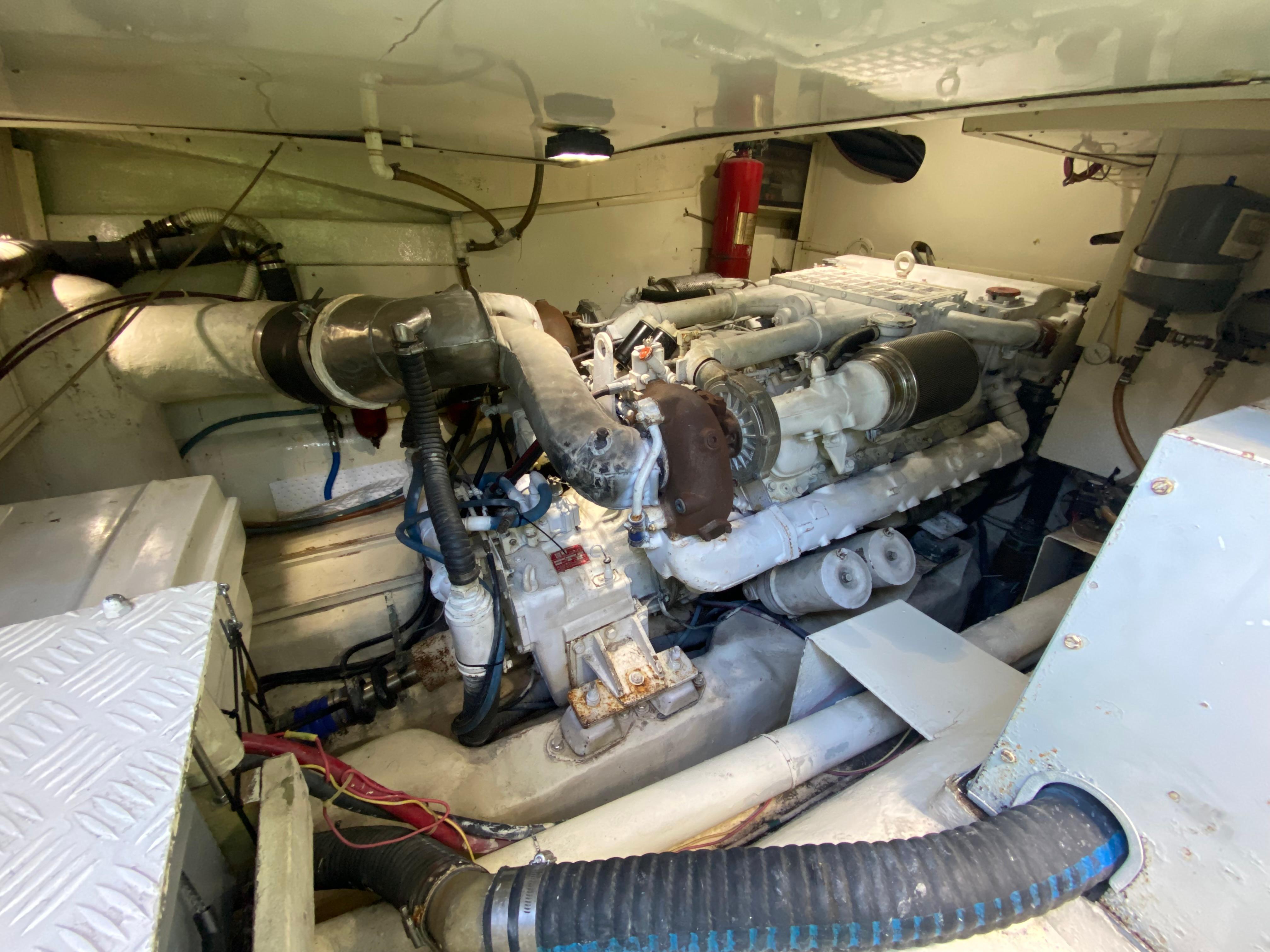 1995 Mares 58 Power Cat - 75