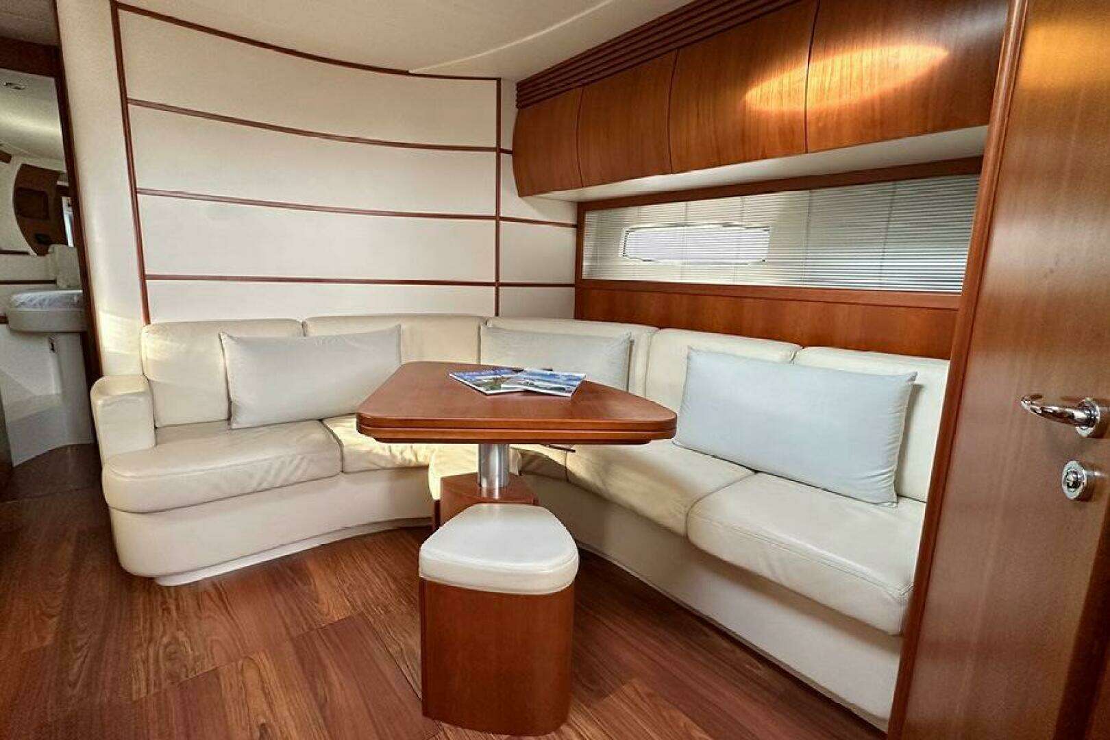 2007 Pershing Pershing 50 - Image 13