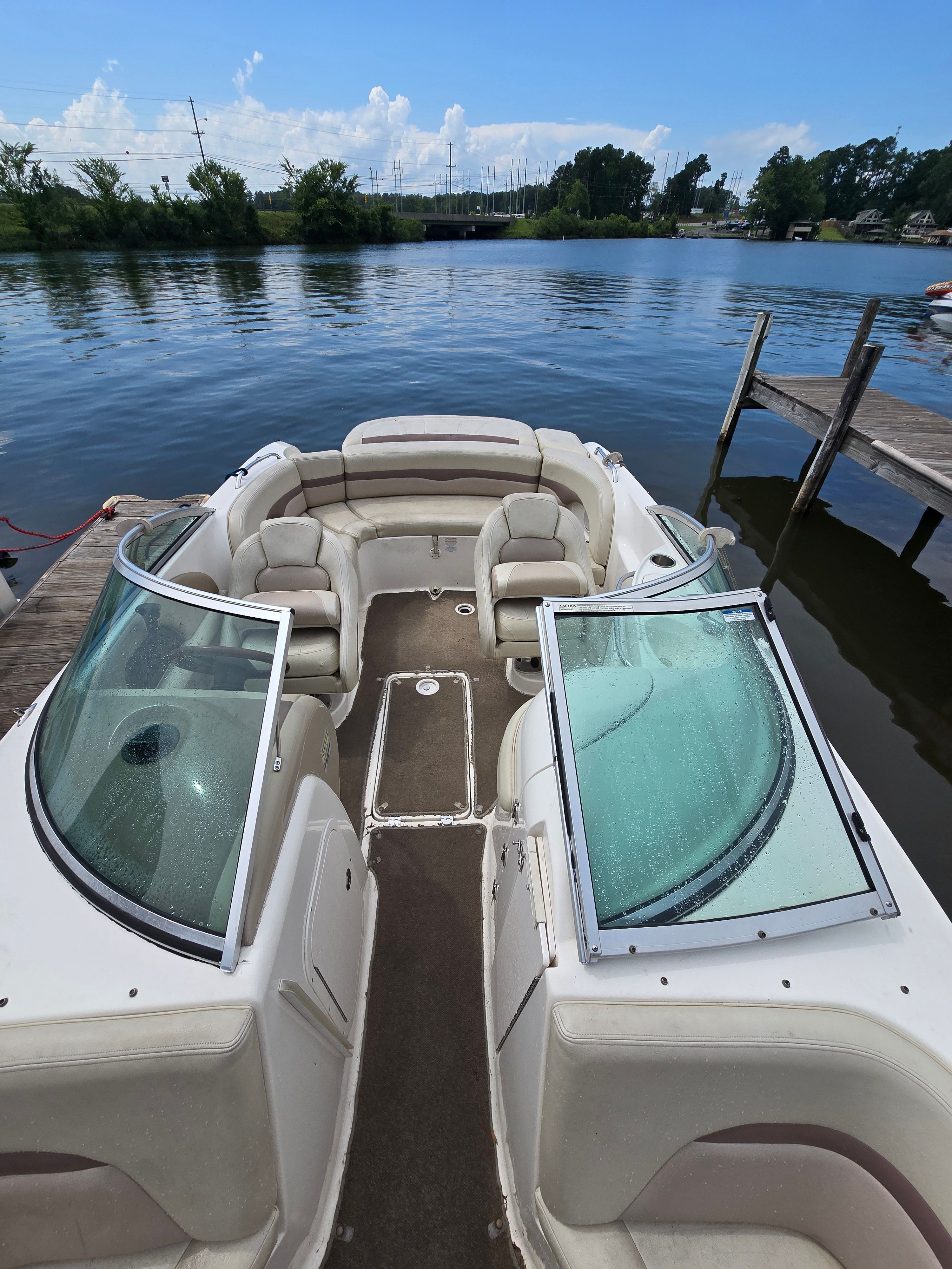 2005 Chaparral Sunesta 236 - 10