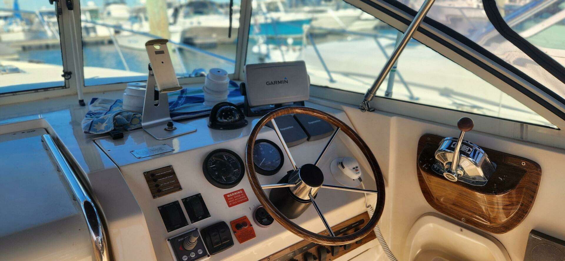 2003 Mainship Pilot 30 - Image 7