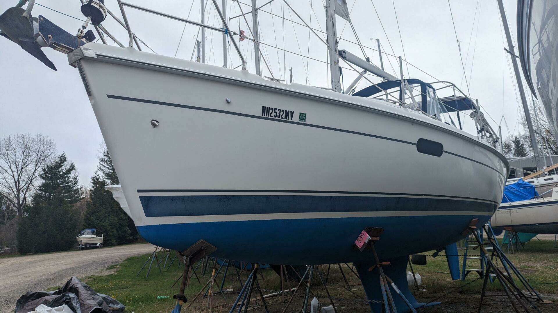 2002 Hunter 326 - Image 2