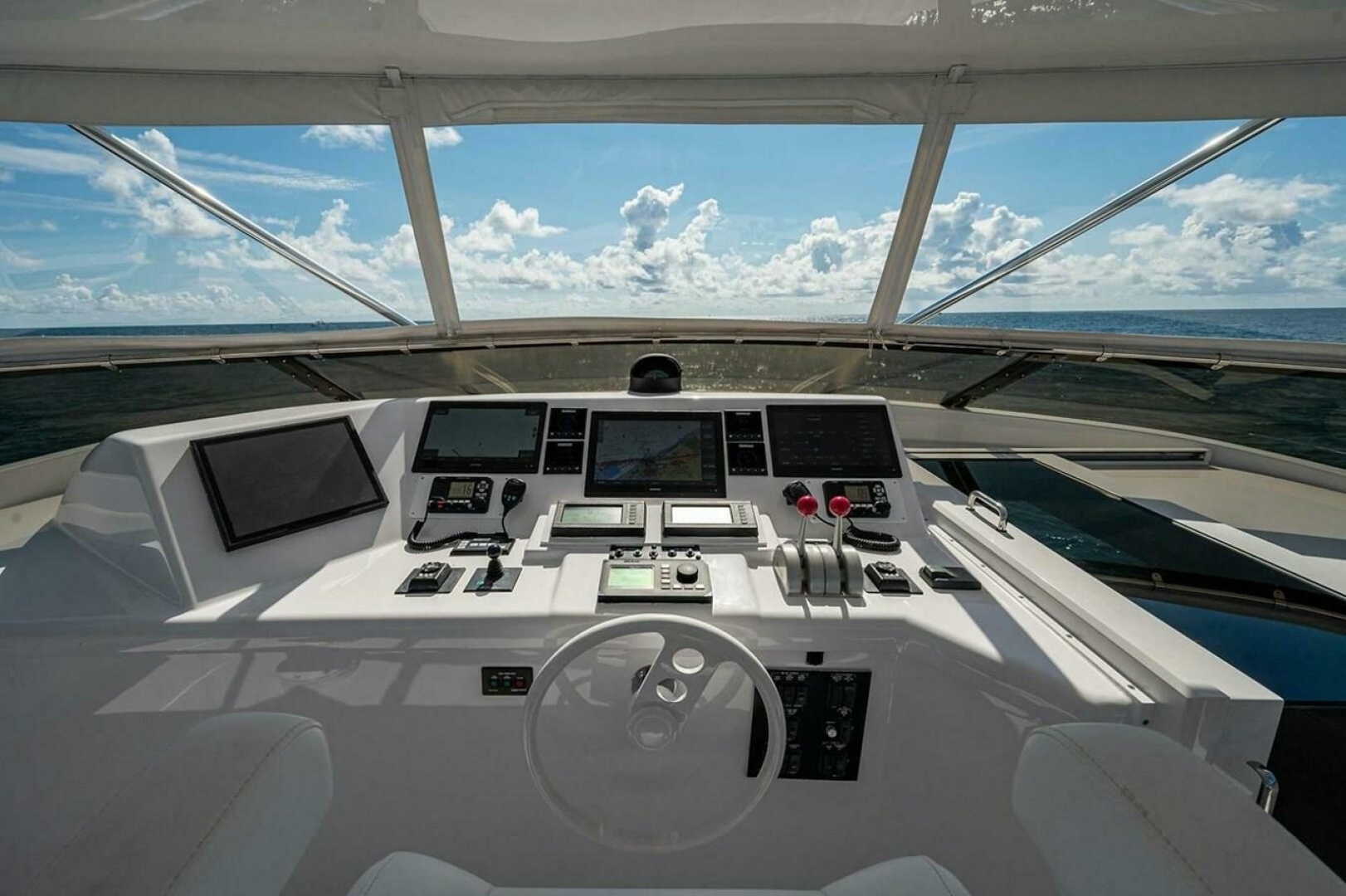 2003 Hatteras 100 Raised Pilothouse - Image 16