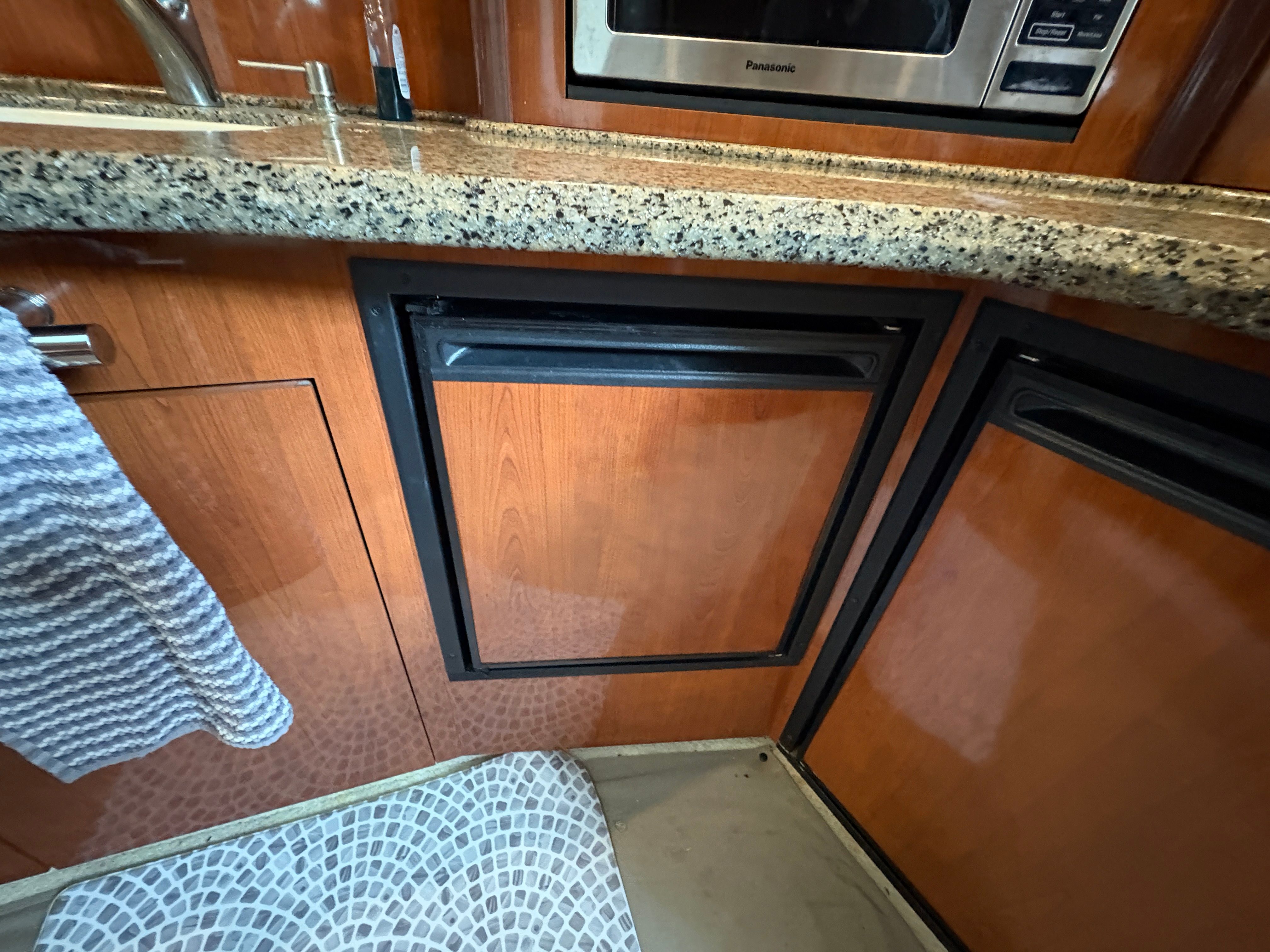 Galley area of a 2005 Sea Ray 420 Sundancer yacht.