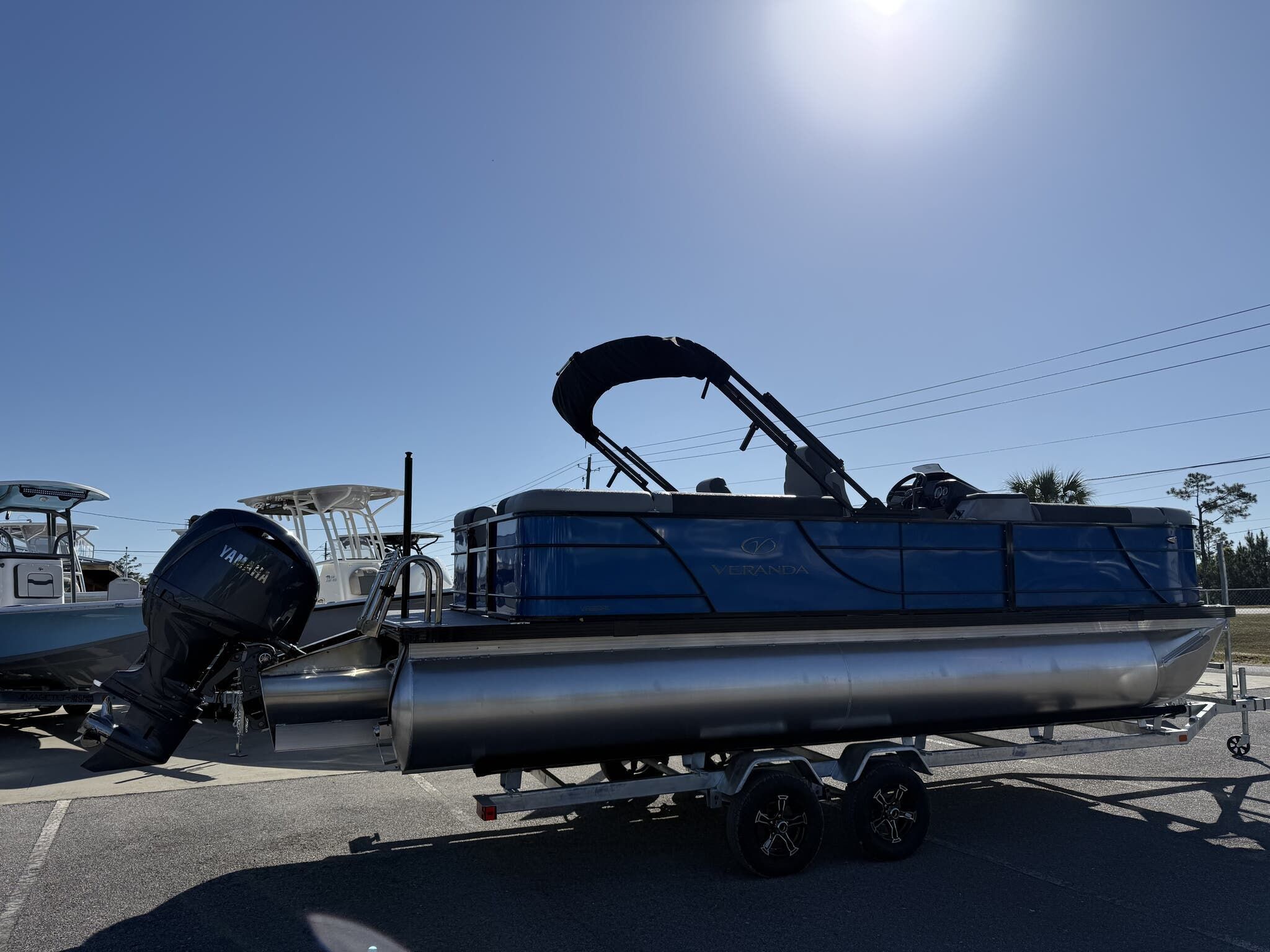 2026 Veranda Relax Series 22RC Tri-toon-200HP - 2