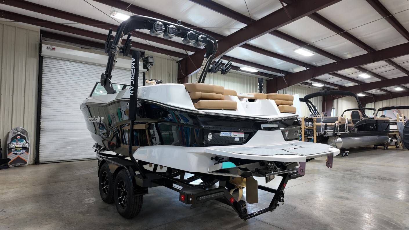 2026 MasterCraft XT22 - 4