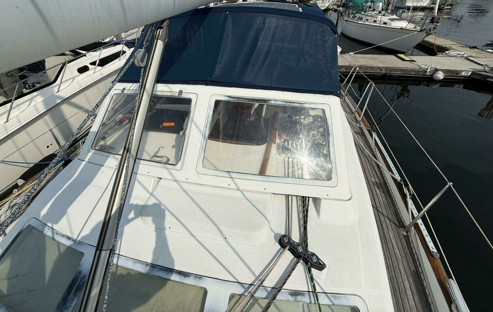 2003 Beneteau — - Image 16