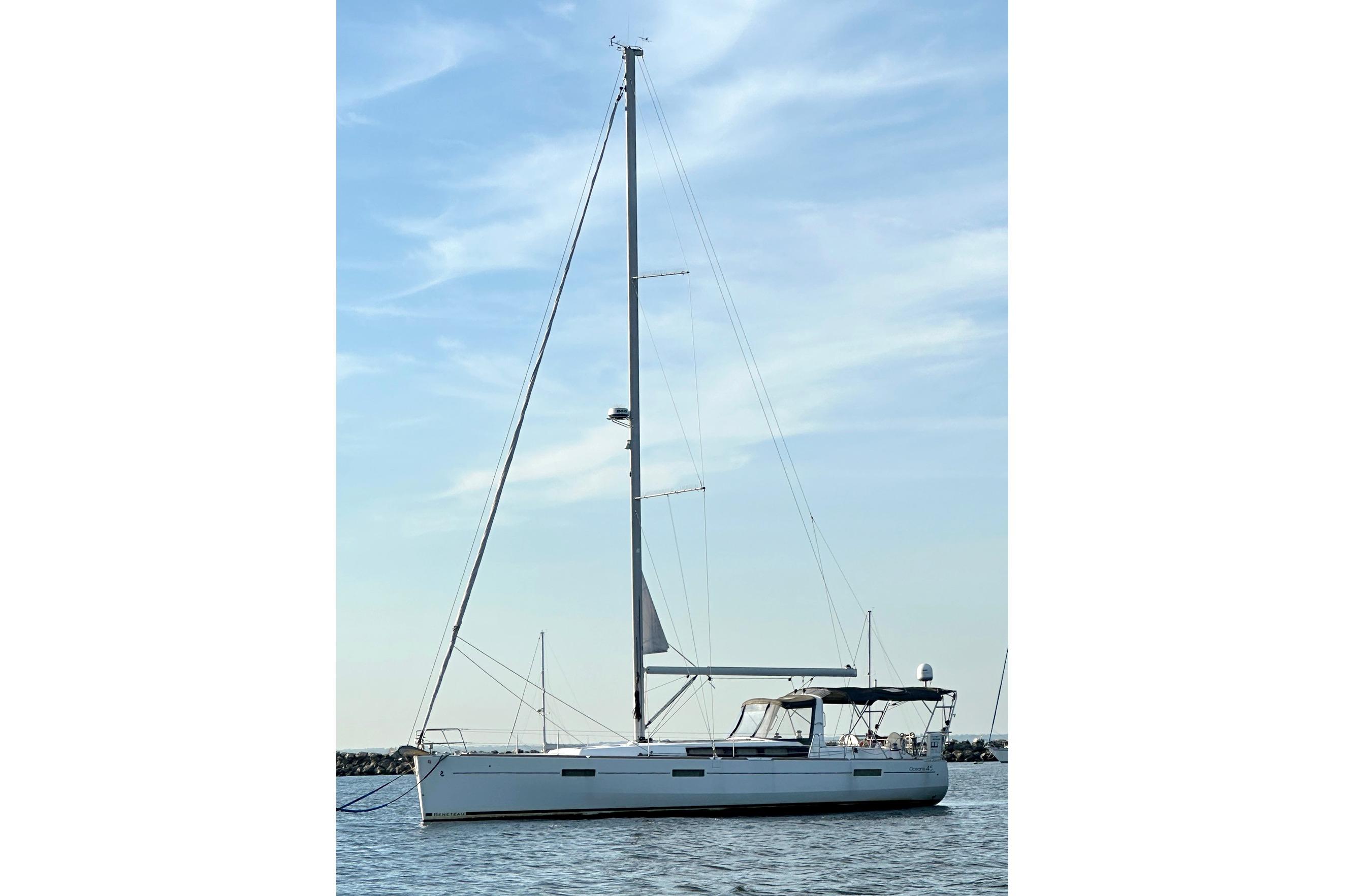 2017 Beneteau Oceanis 45