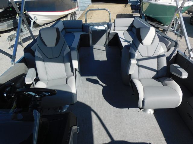 2026 Avalon Catalina Quad Lounger 25 FT - 12