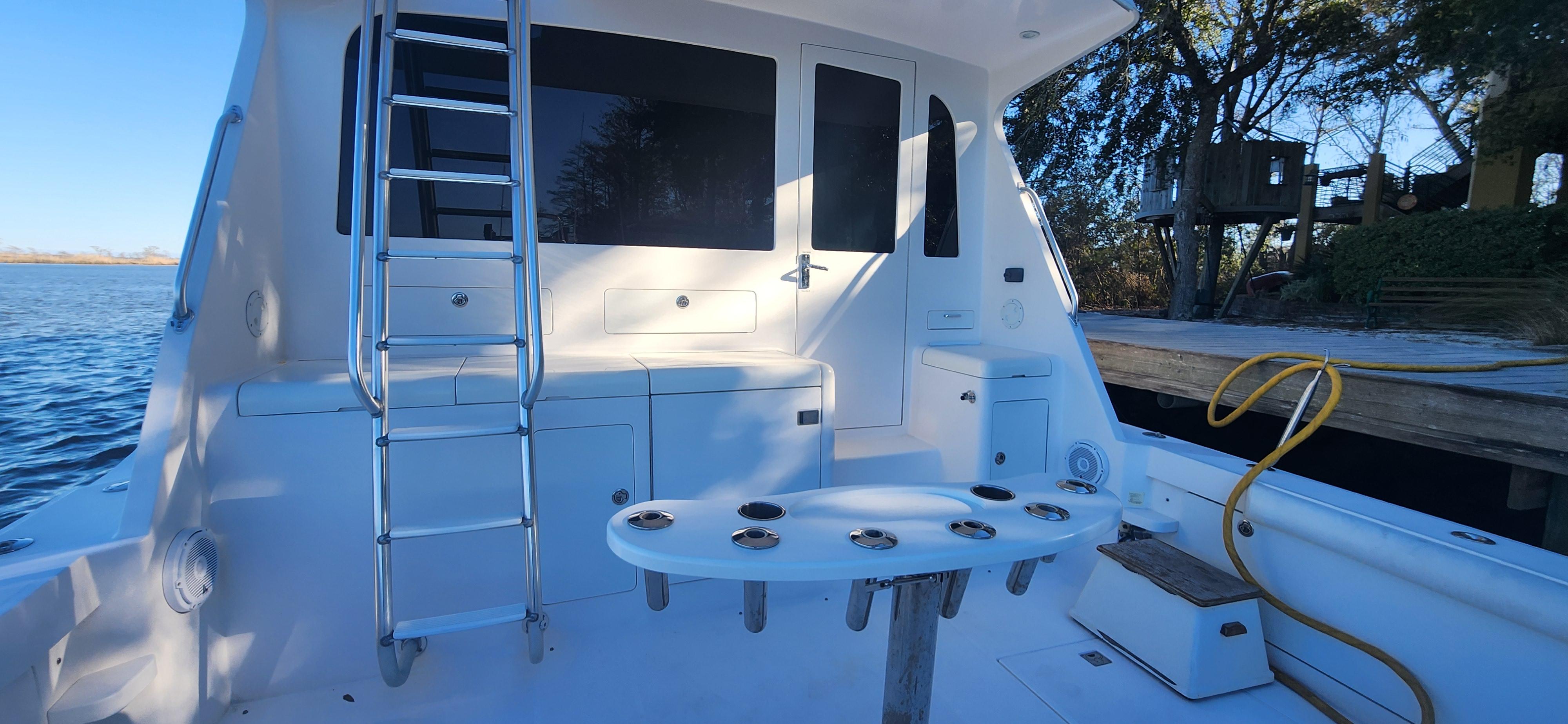2004 Cabo 48 Flybridge