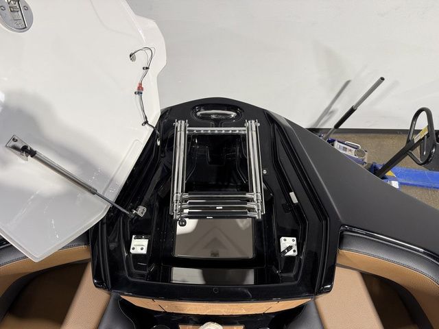 2026 Yamaha Boats 255XD - 33