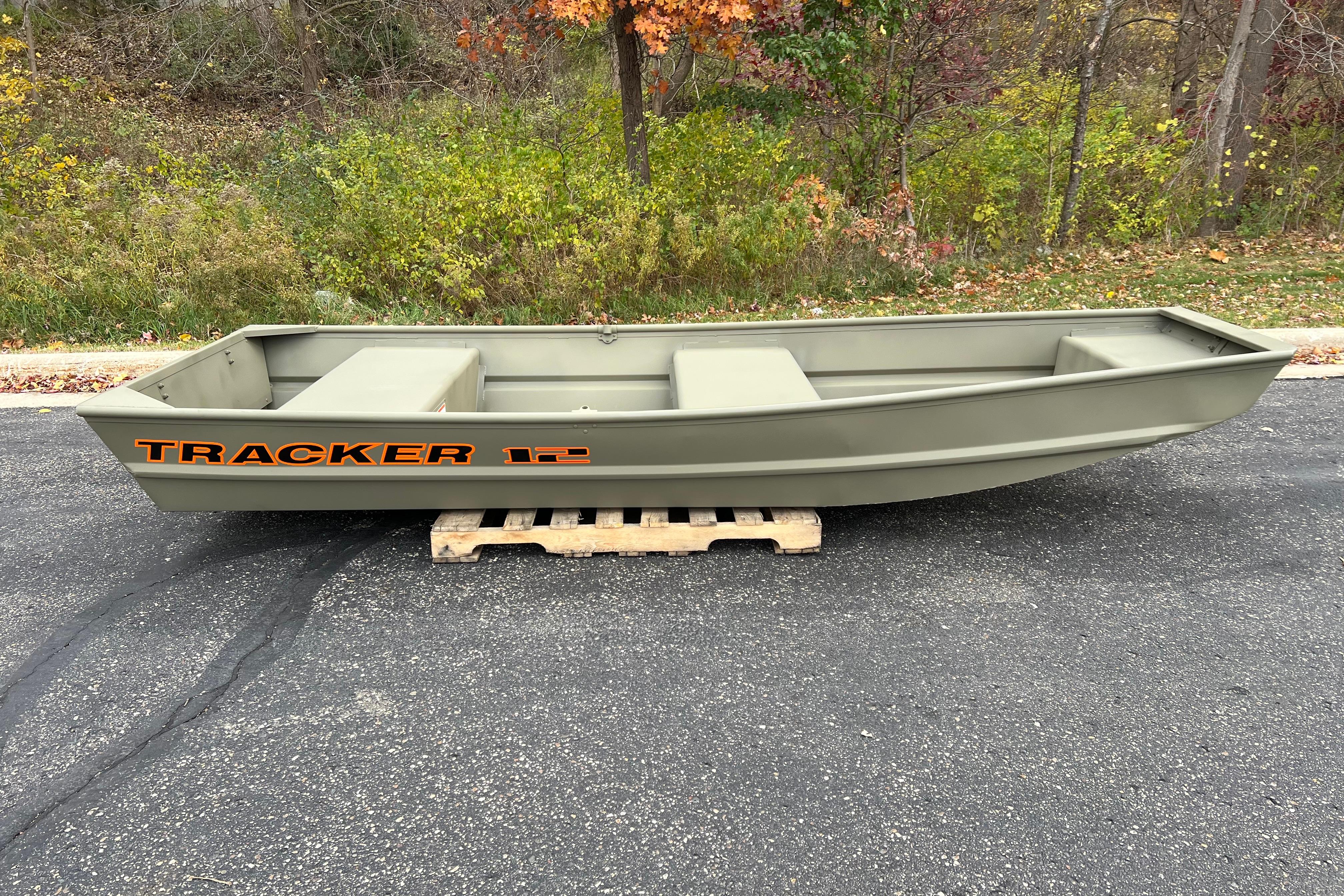 2026 Tracker Grizzly 12 Jon