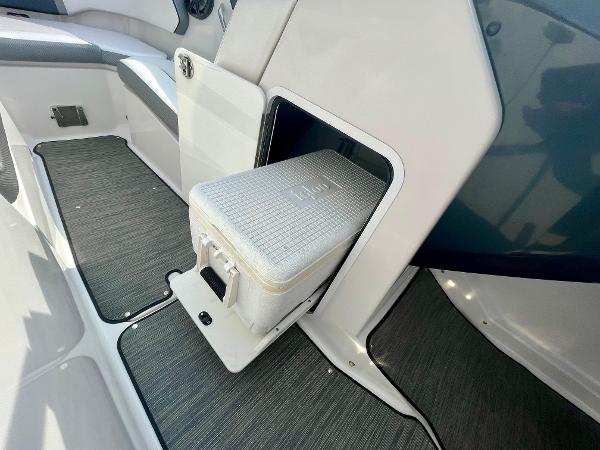 2019 Scarab 255 ID Wake Edition - 9