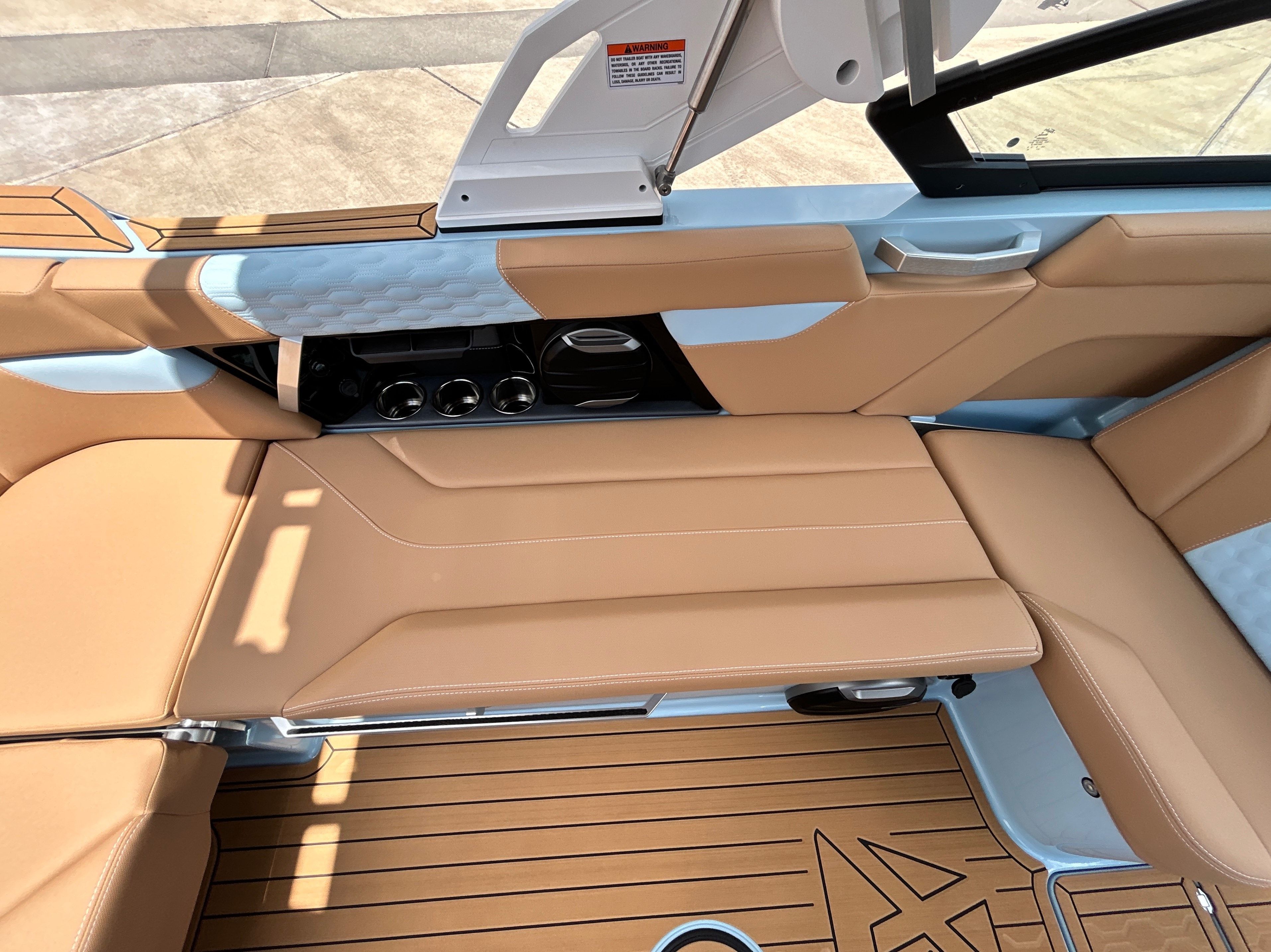 2026 MasterCraft XT23 - 37