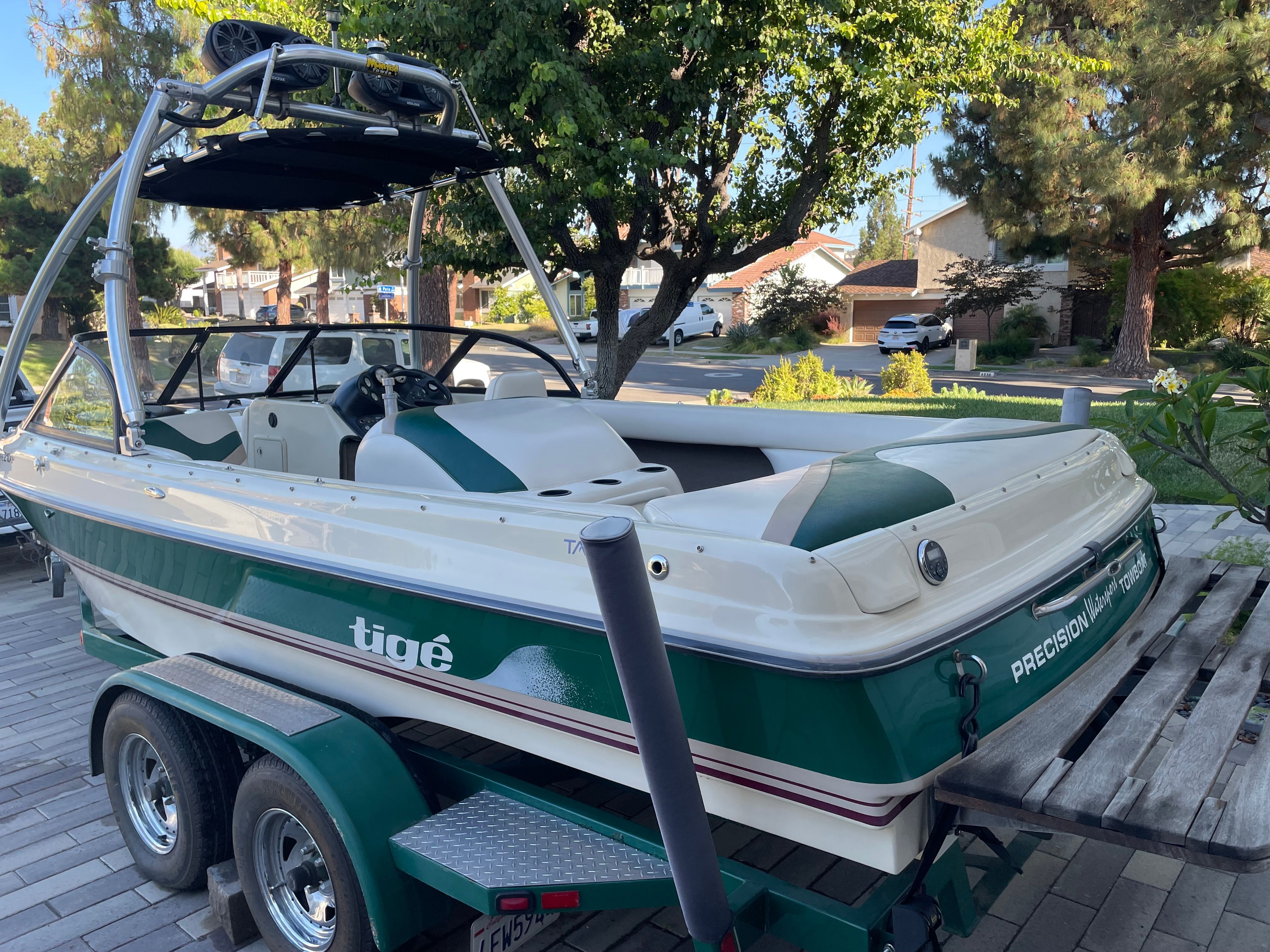 1998 Tigé Pre 2100