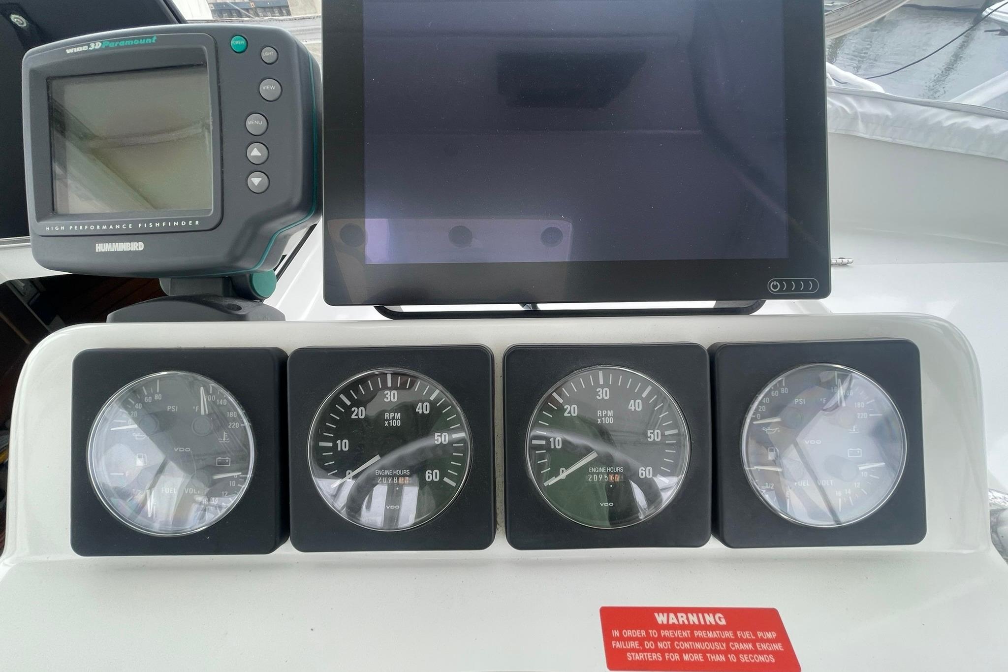 HELM WITH NEWER RAYMARINE TOUCHSCREEN MFD WITH CHARTPLOTTER AND SOUNDER/FF