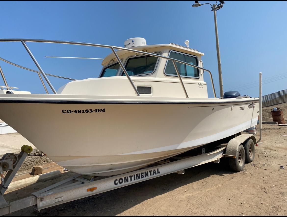 2011 Parker 2320 SL Sport Cabin