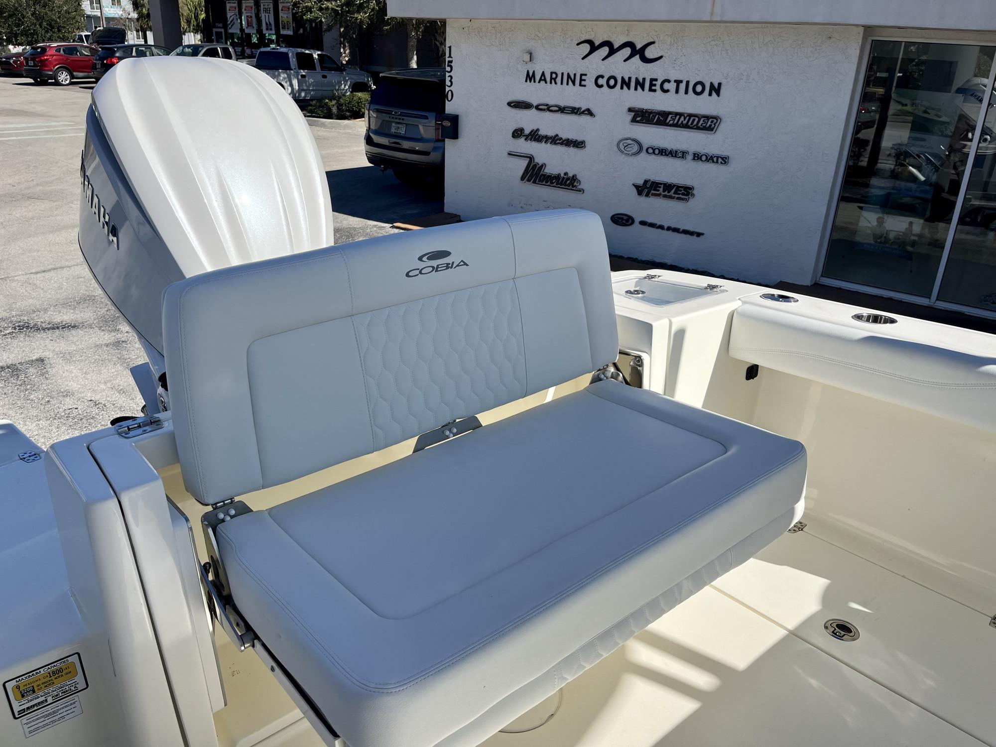 2025 Cobia 240 Dual Console - 35