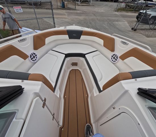 2026 Chaparral 23 SSi OB In stock Trailer included - 29