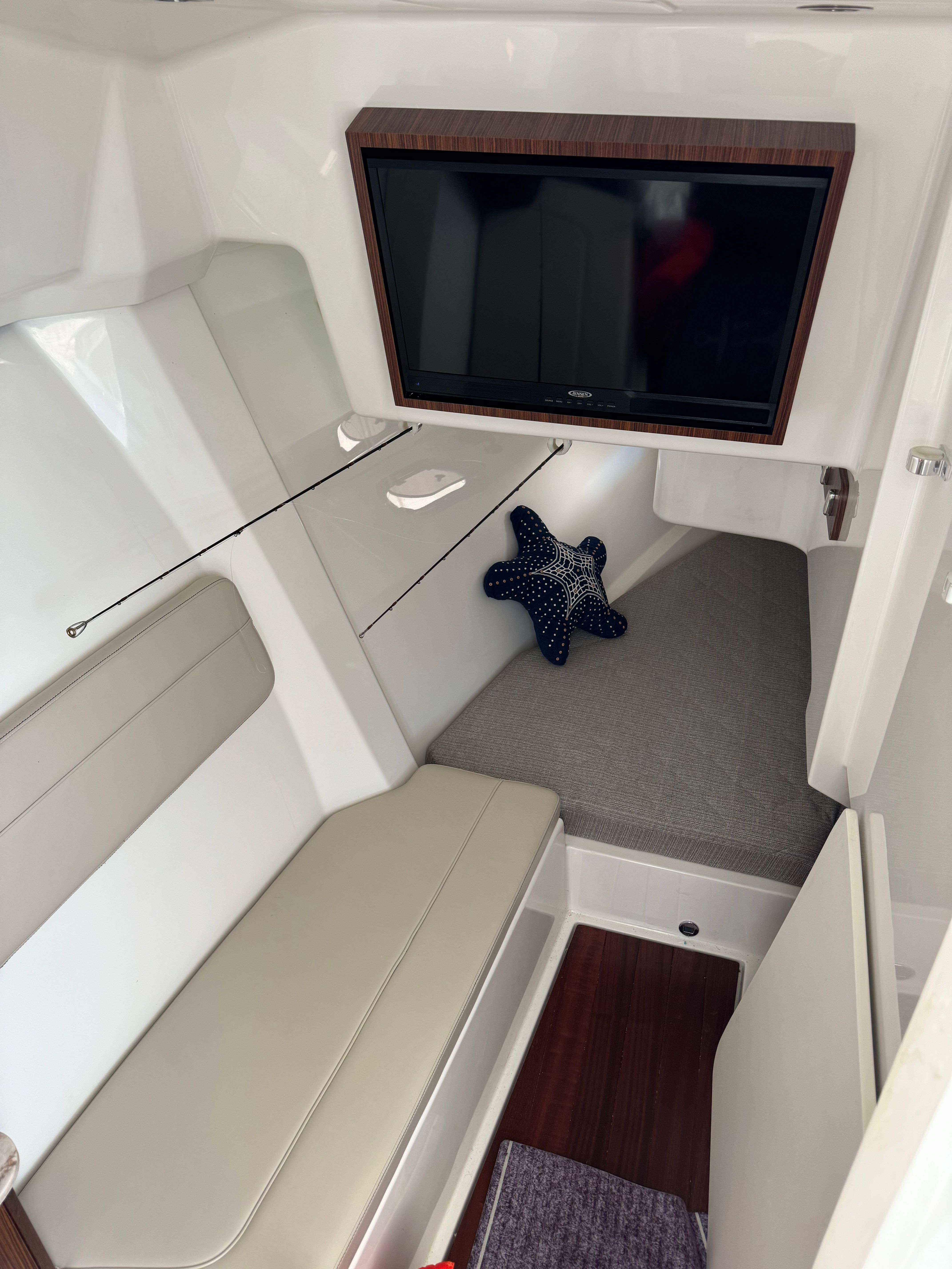 2020 Pursuit DC 365 Dual Console - 14