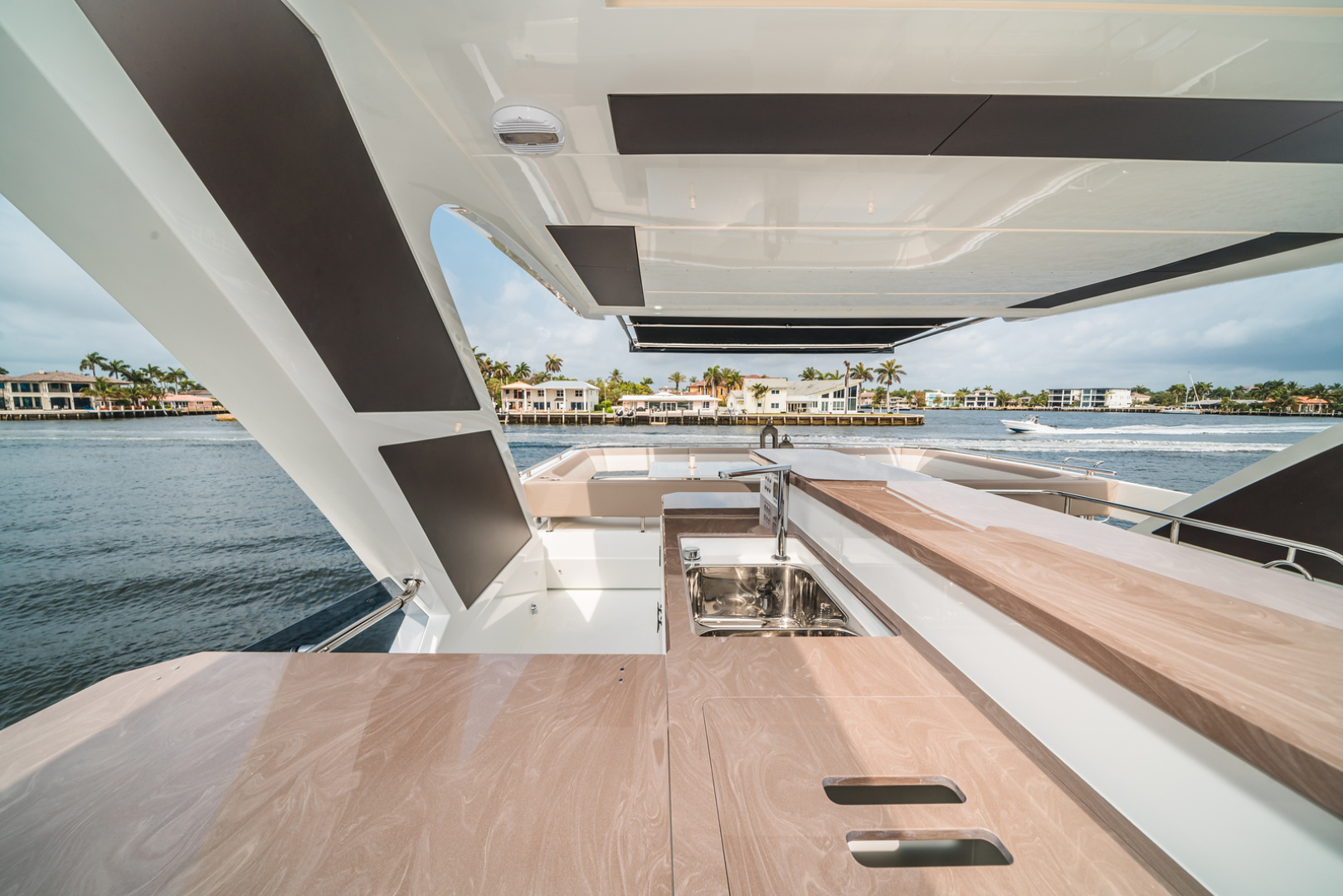 2026 Galeon 680 FLY - Image 6