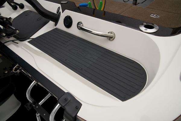 2026 Ranger 621FS Cup-Equipped - 35