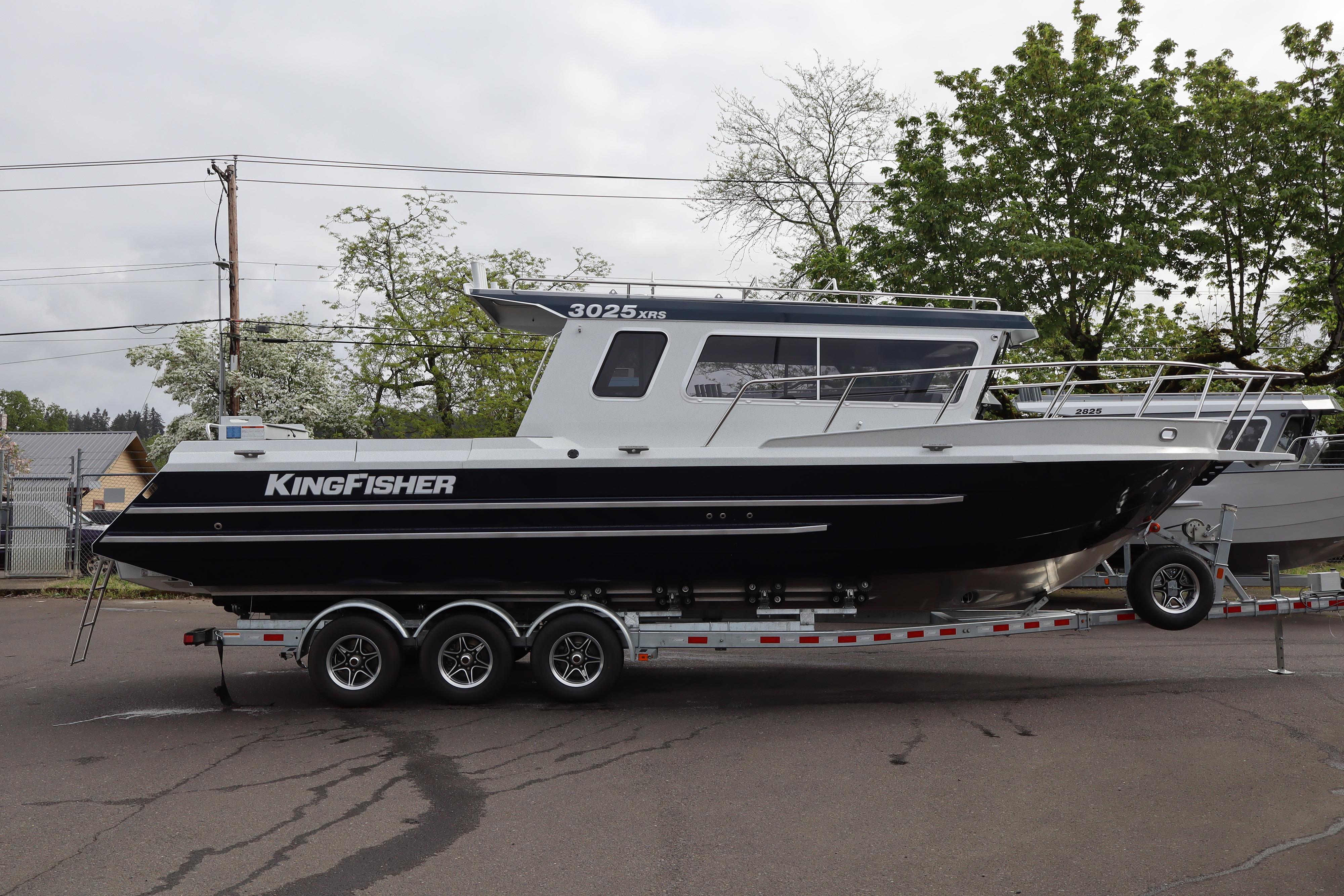2026 KingFisher 3025 XRS
