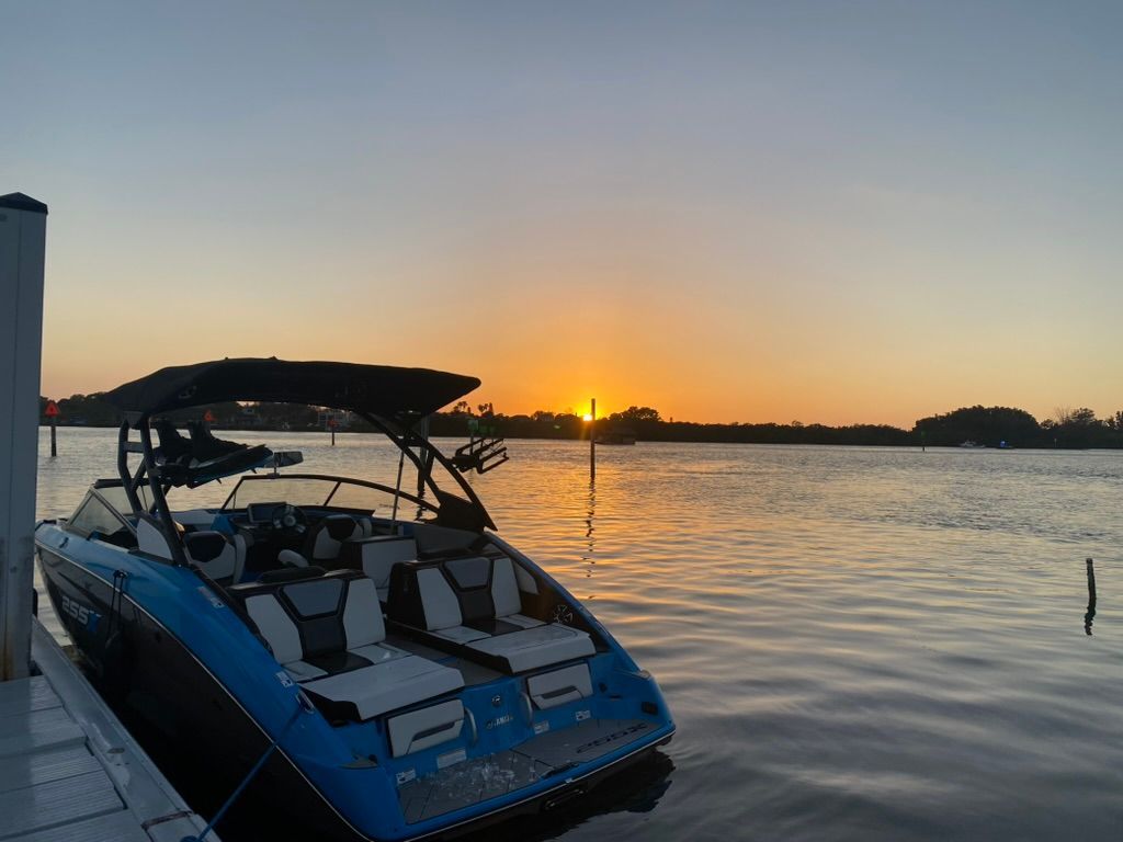 2022 Yamaha Boats 255XE - 10