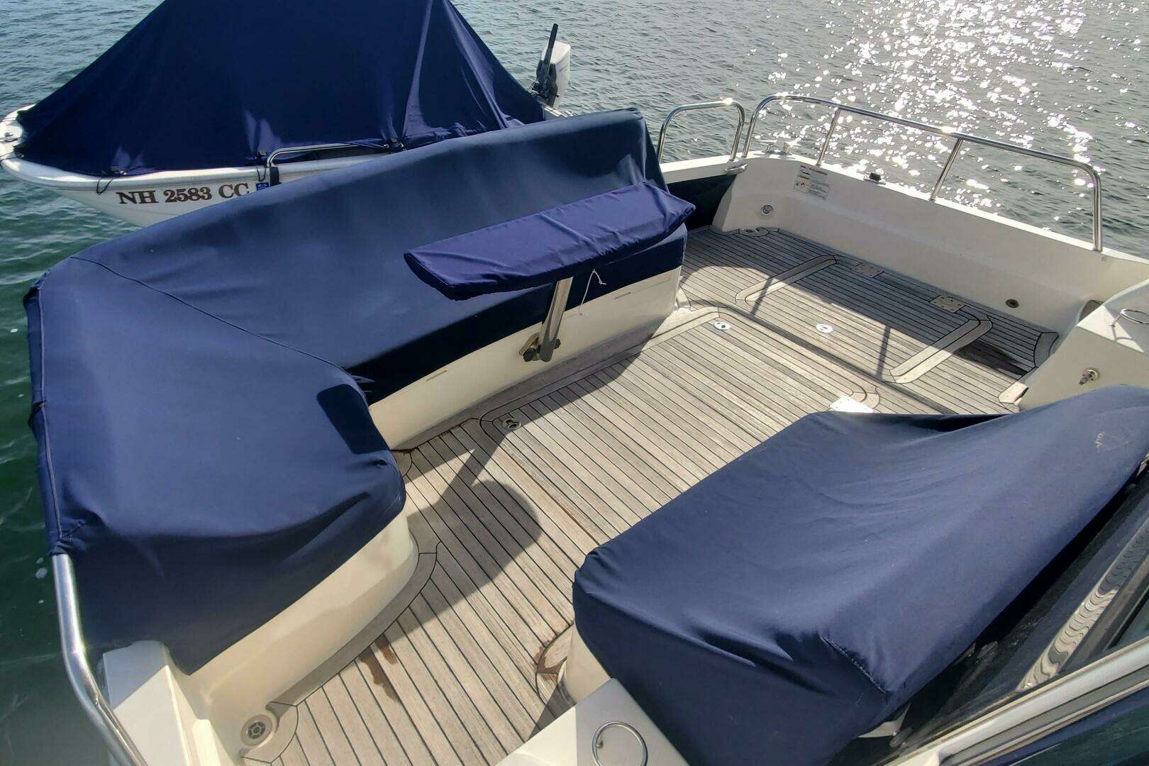 2012 Sabre 48 Salon Express - Image 7