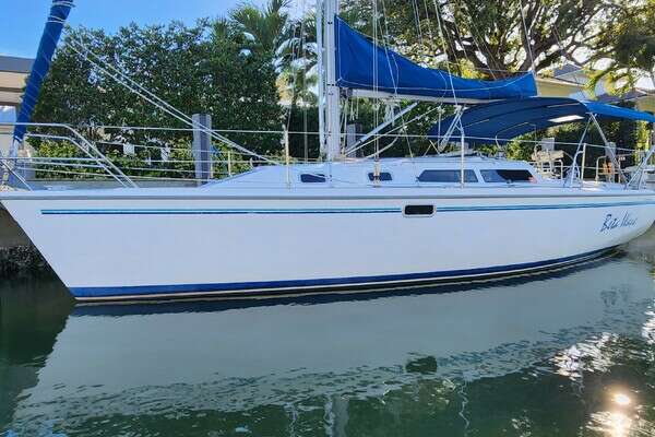1995 Catalina 320