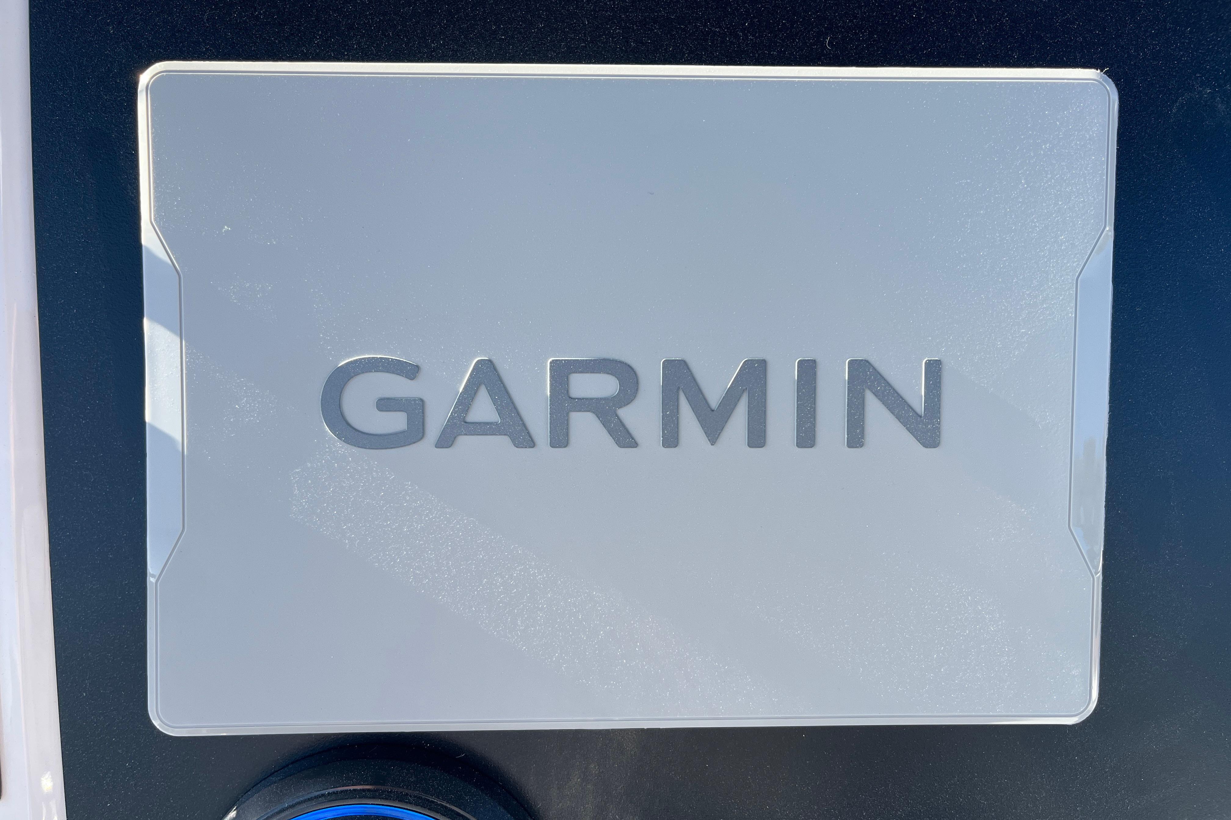 Garmin display on 2026 Robalo R200 Center Console boat dashboard.