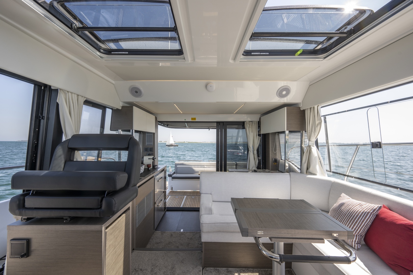 2027 Jeanneau 1295 Coupe - Image 11