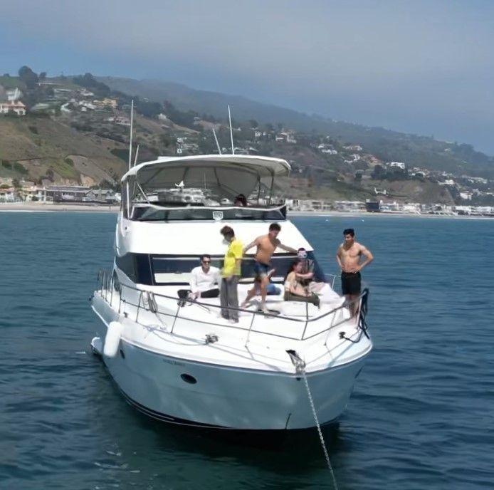 2003 Neptunus 56 Flybridge - 12