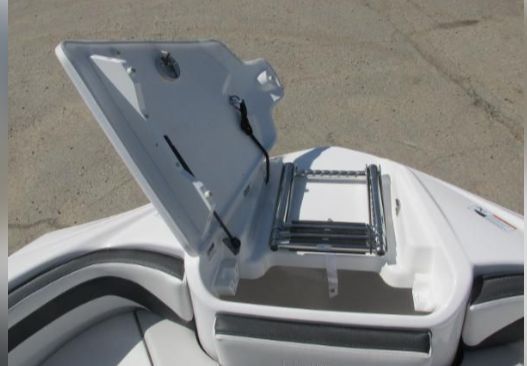 2019 Yamaha Boats AR240 - 7