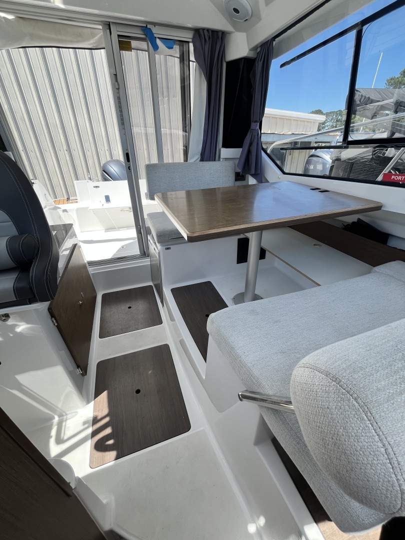 2022 Jeanneau NC 795 Series 2 - Image 8
