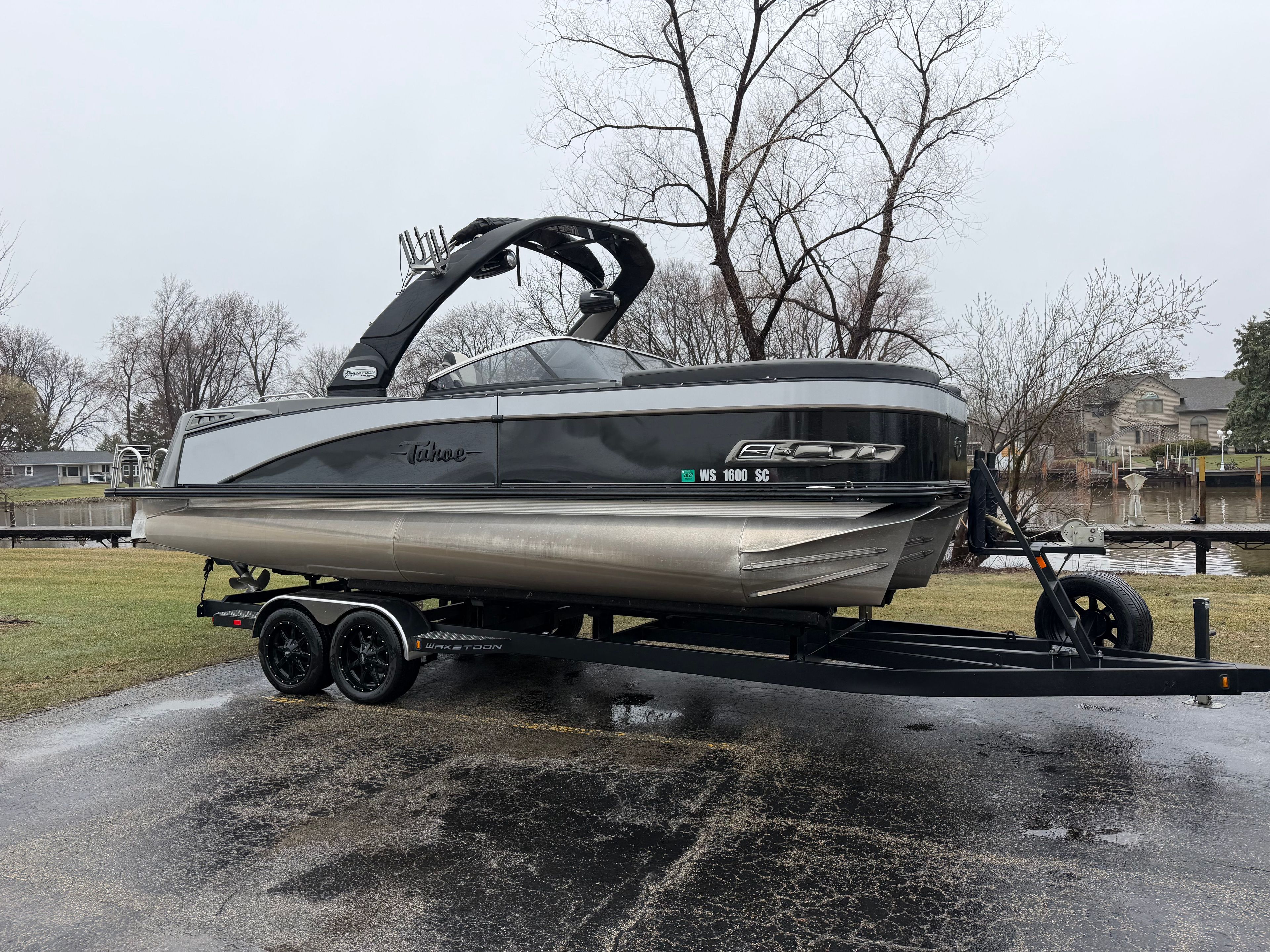 2023 Tahoe WAKETOON