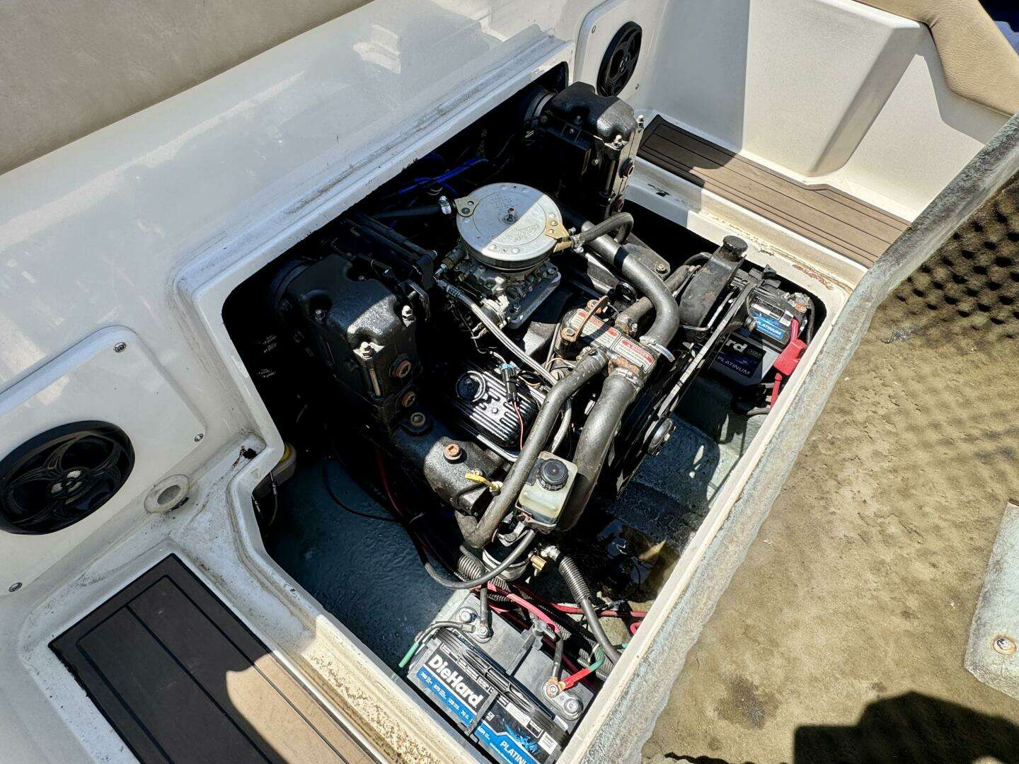 1999 Sea Ray 215 Express Cruiser - Image 75